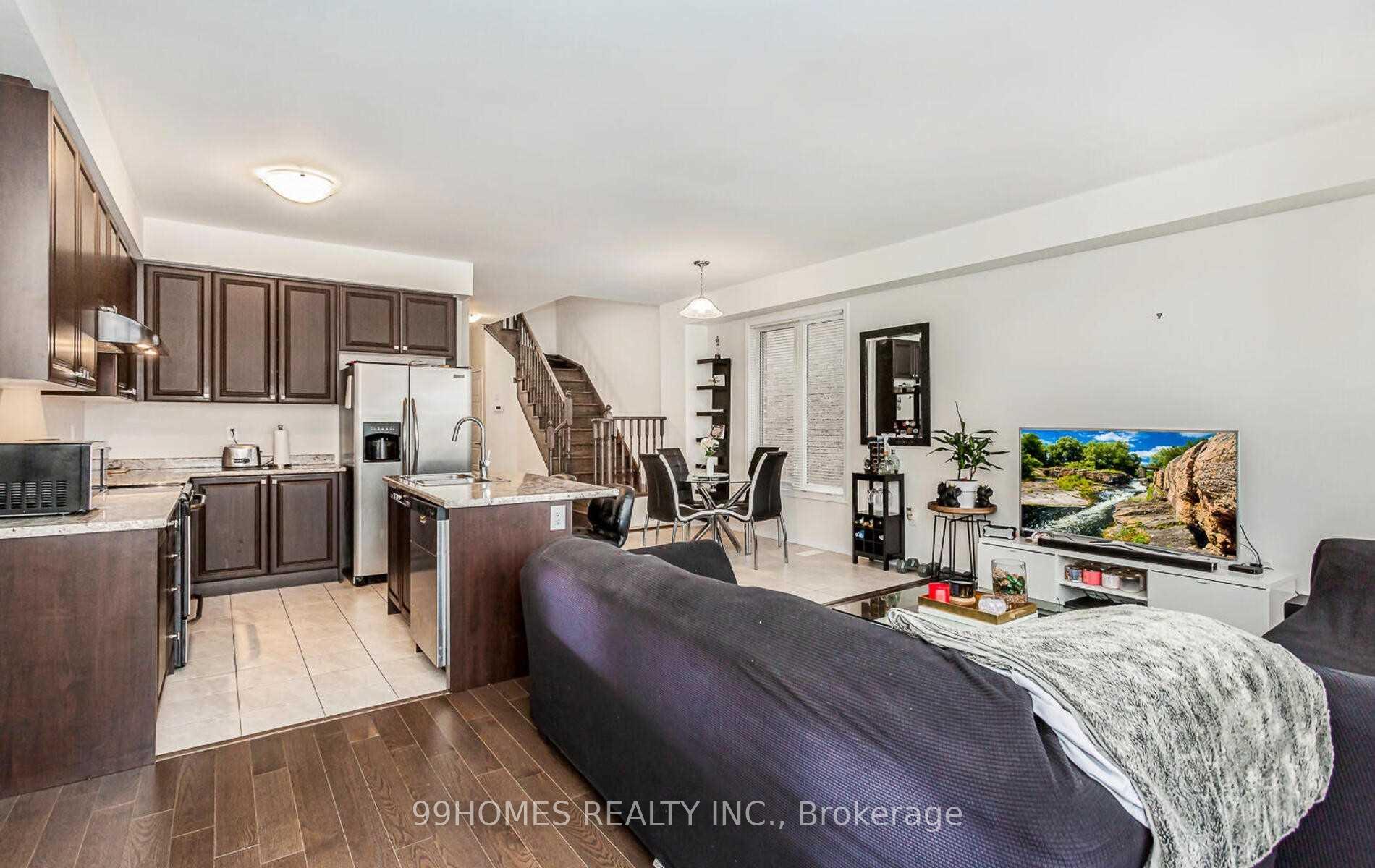 Photo 12 of 7845 Dockweed Drive, Niagara Falls, Brown — HOMEH