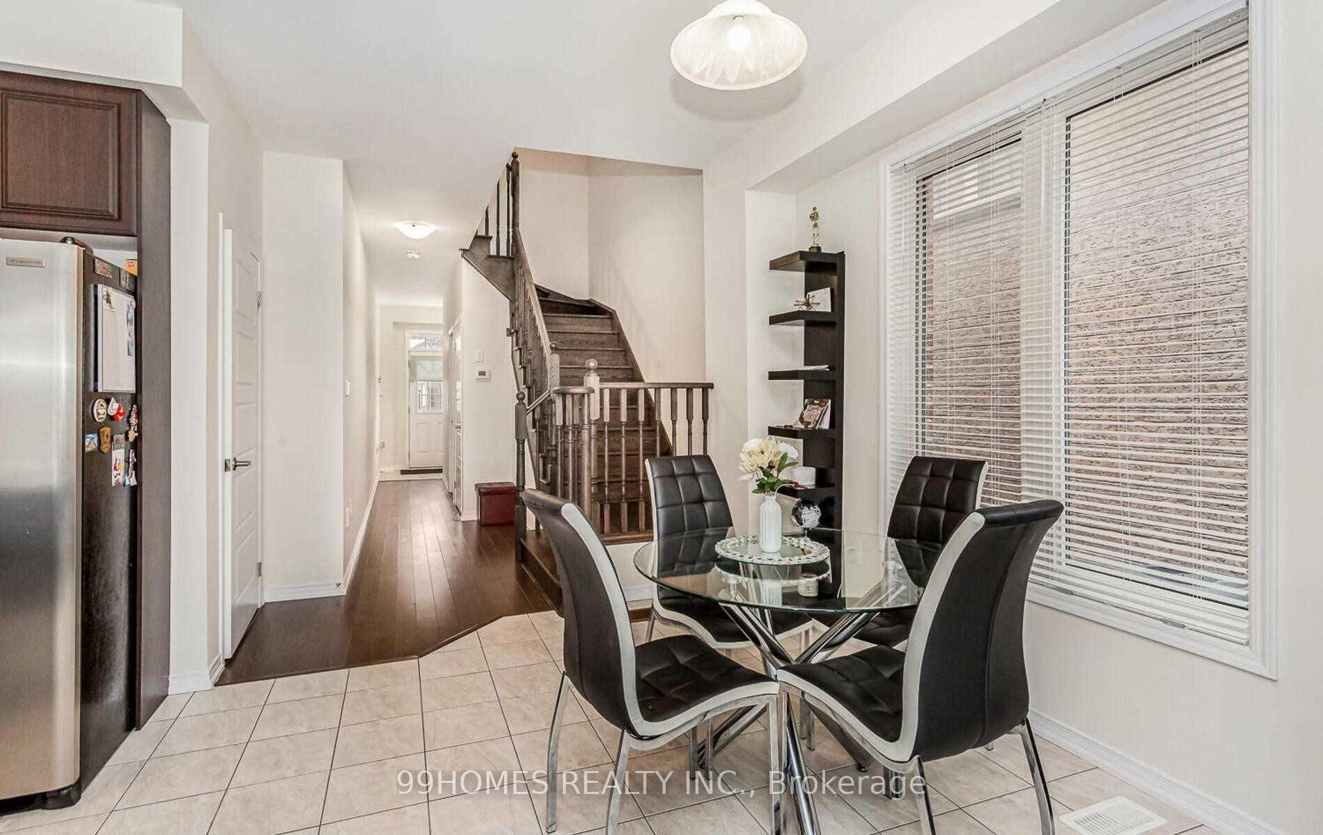 Photo 14 of 7845 Dockweed Drive, Niagara Falls, Brown — HOMEH