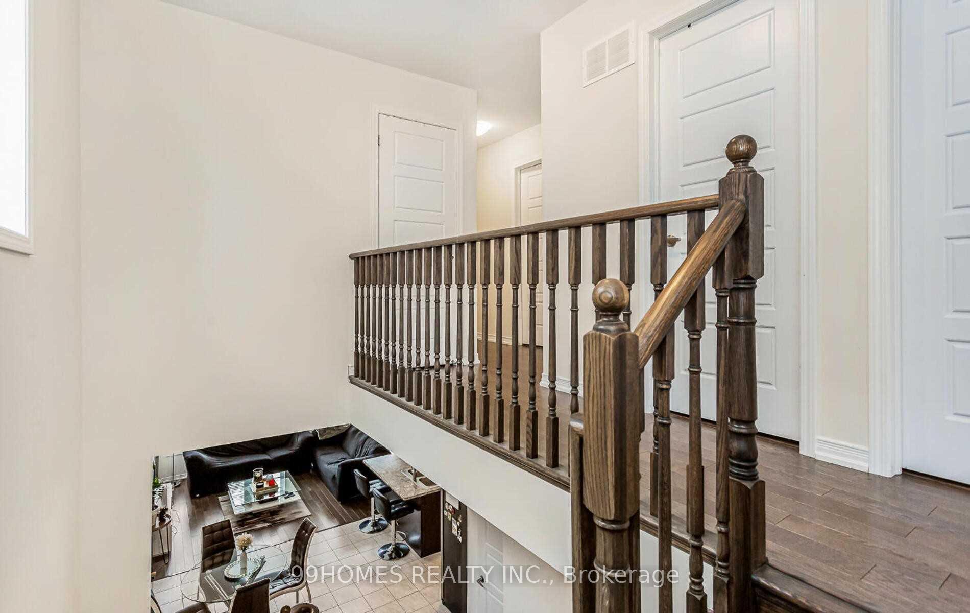 Photo 18 of 7845 Dockweed Drive, Niagara Falls, Brown — HOMEH
