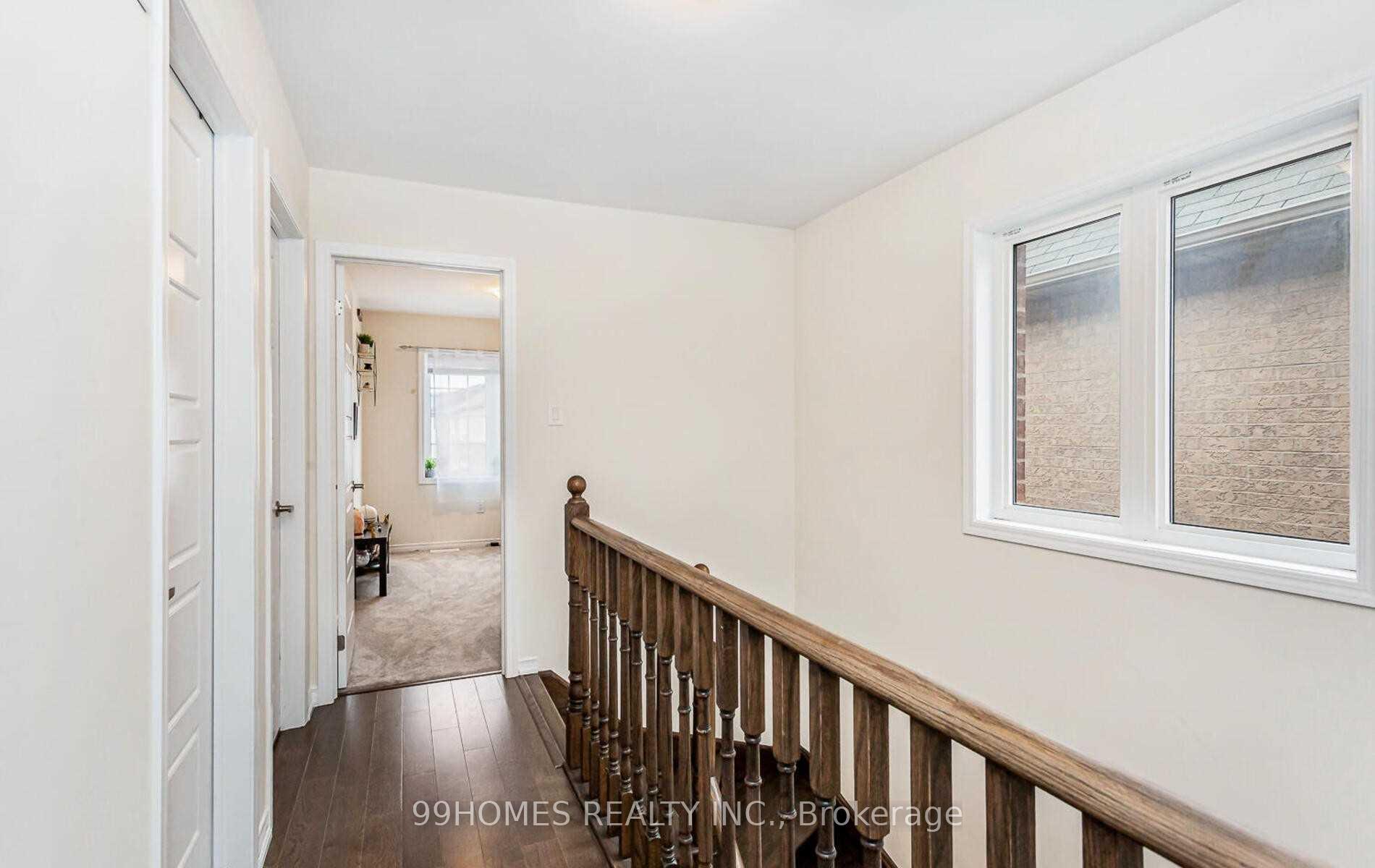 Photo 19 of 7845 Dockweed Drive, Niagara Falls, Brown — HOMEH