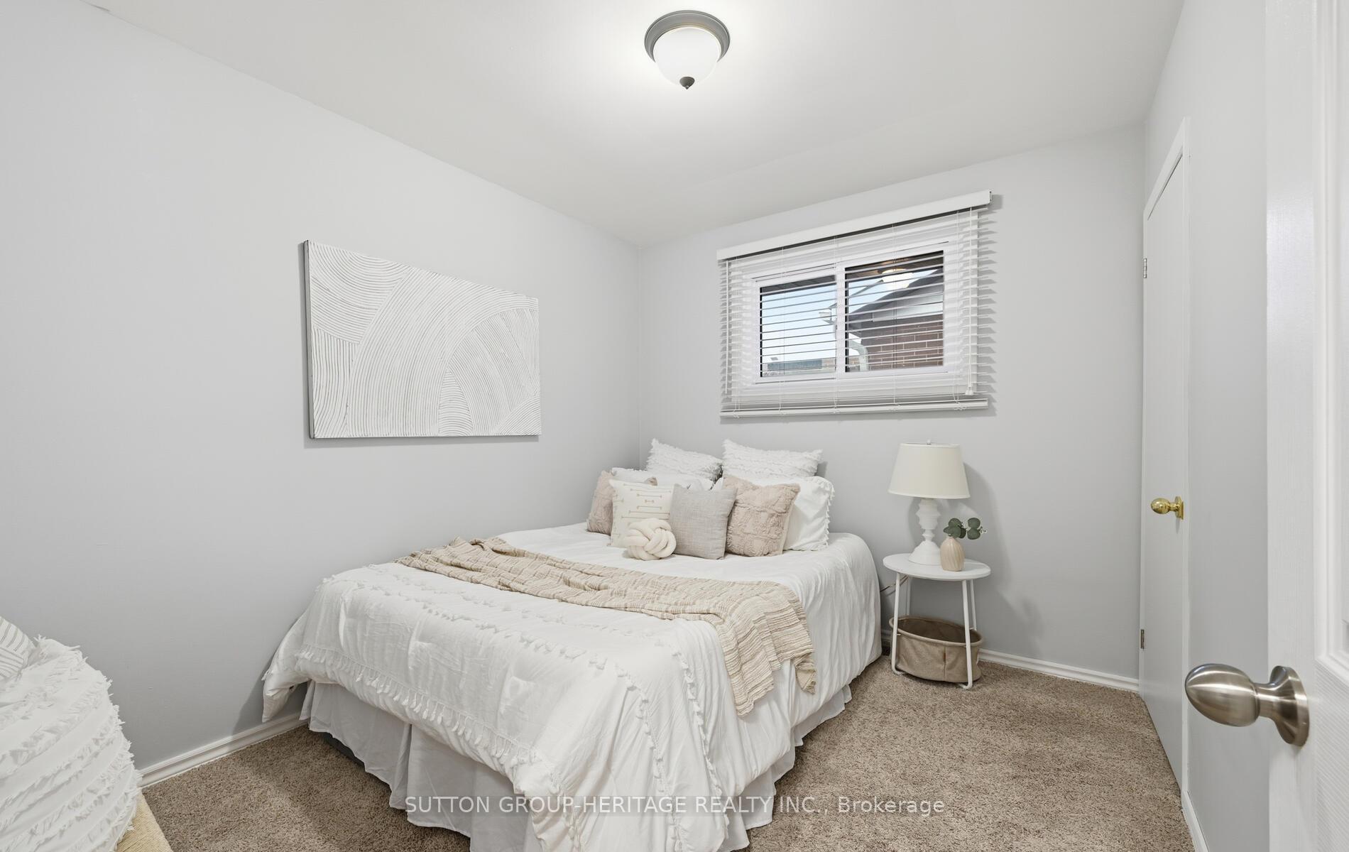 Photo 17 of 452 Elizabeth Street, Oshawa, McLaughlin — HOMEH