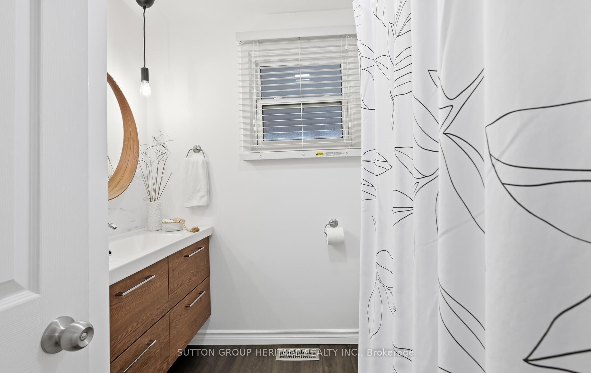 Photo 18 of 452 Elizabeth Street, Oshawa, McLaughlin — HOMEH
