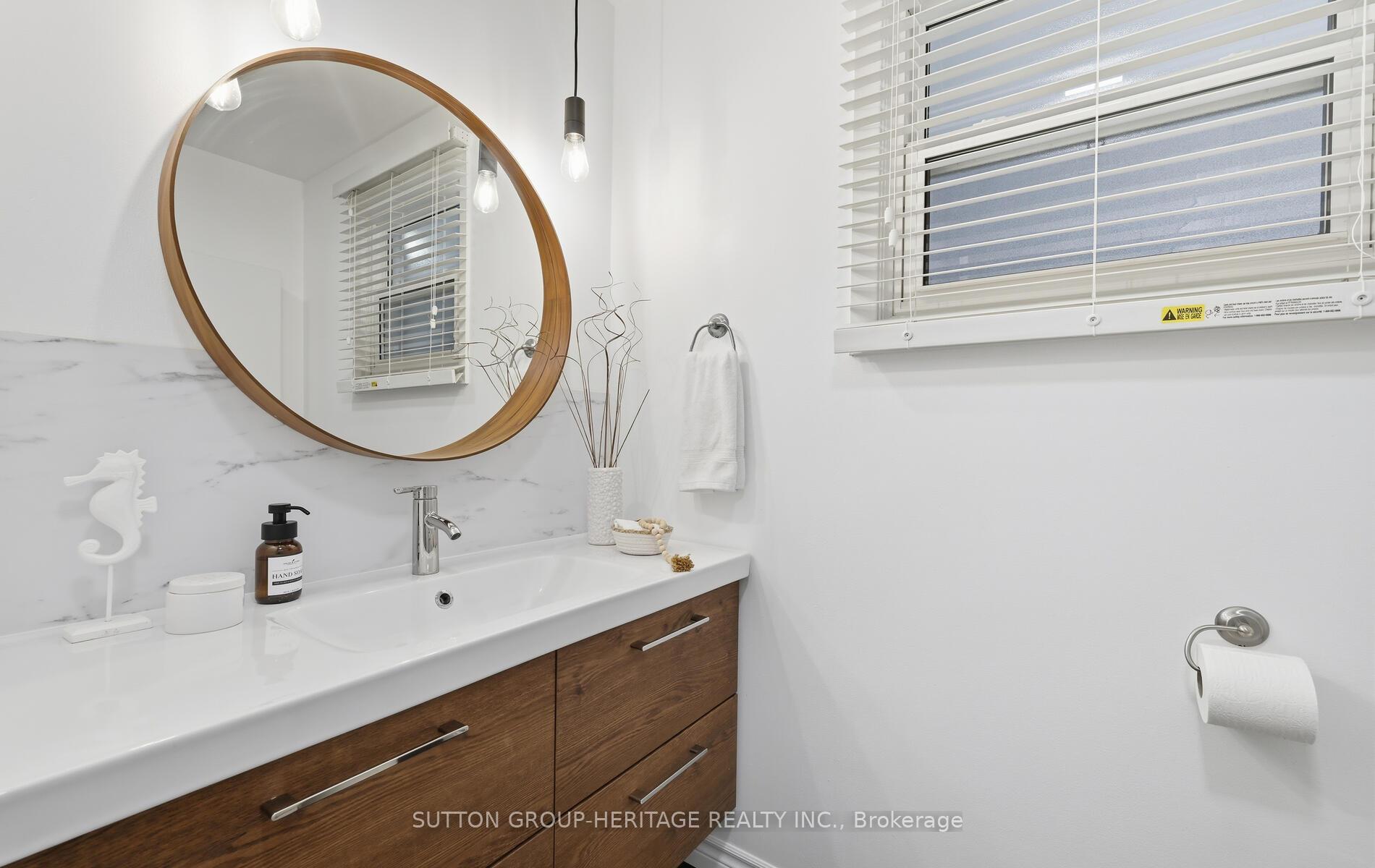 Photo 19 of 452 Elizabeth Street, Oshawa, McLaughlin — HOMEH