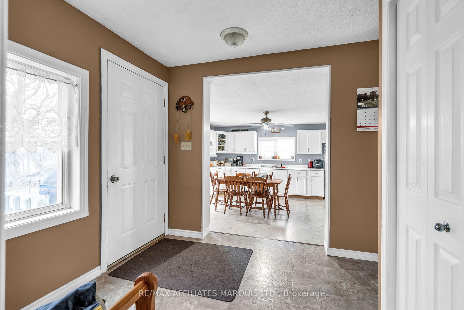 Photo 2 of 16172 Rush city Road, North Stormont, North Stormont (Roxborough) Twp — HOMEH