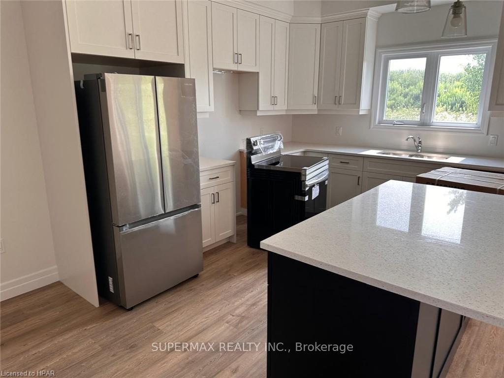 Photo 4 of 624 Wray Avenue S, North Perth, Listowel — HOMEH