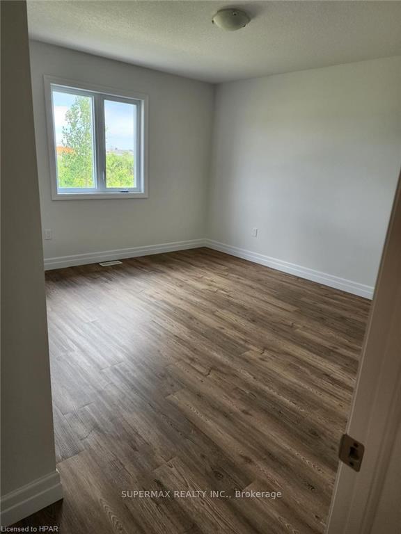 Photo 5 of 624 Wray Avenue S, North Perth, Listowel — HOMEH