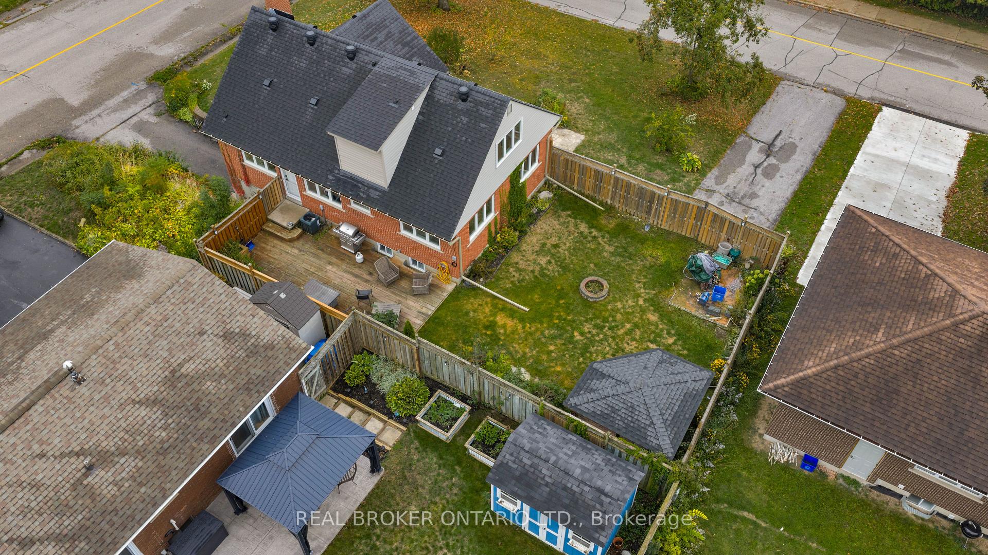 Photo 15 of 106 Brant Street, Orillia — HOMEH