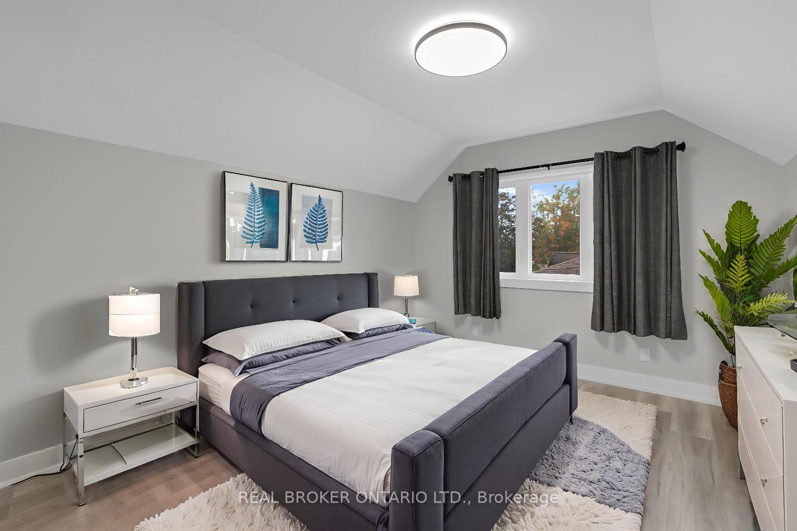 Photo 23 of 106 Brant Street, Orillia — HOMEH