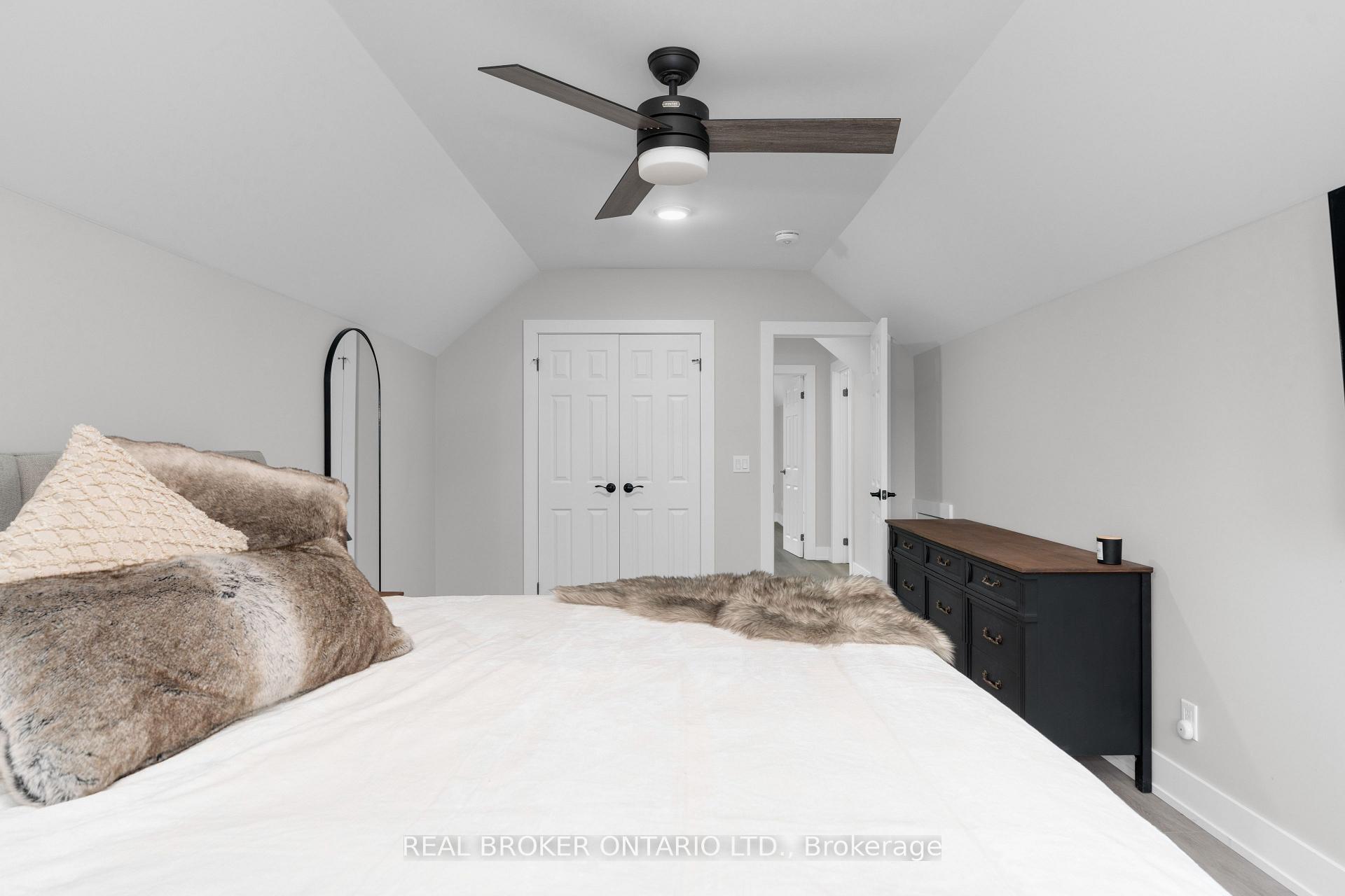 Photo 25 of 106 Brant Street, Orillia — HOMEH
