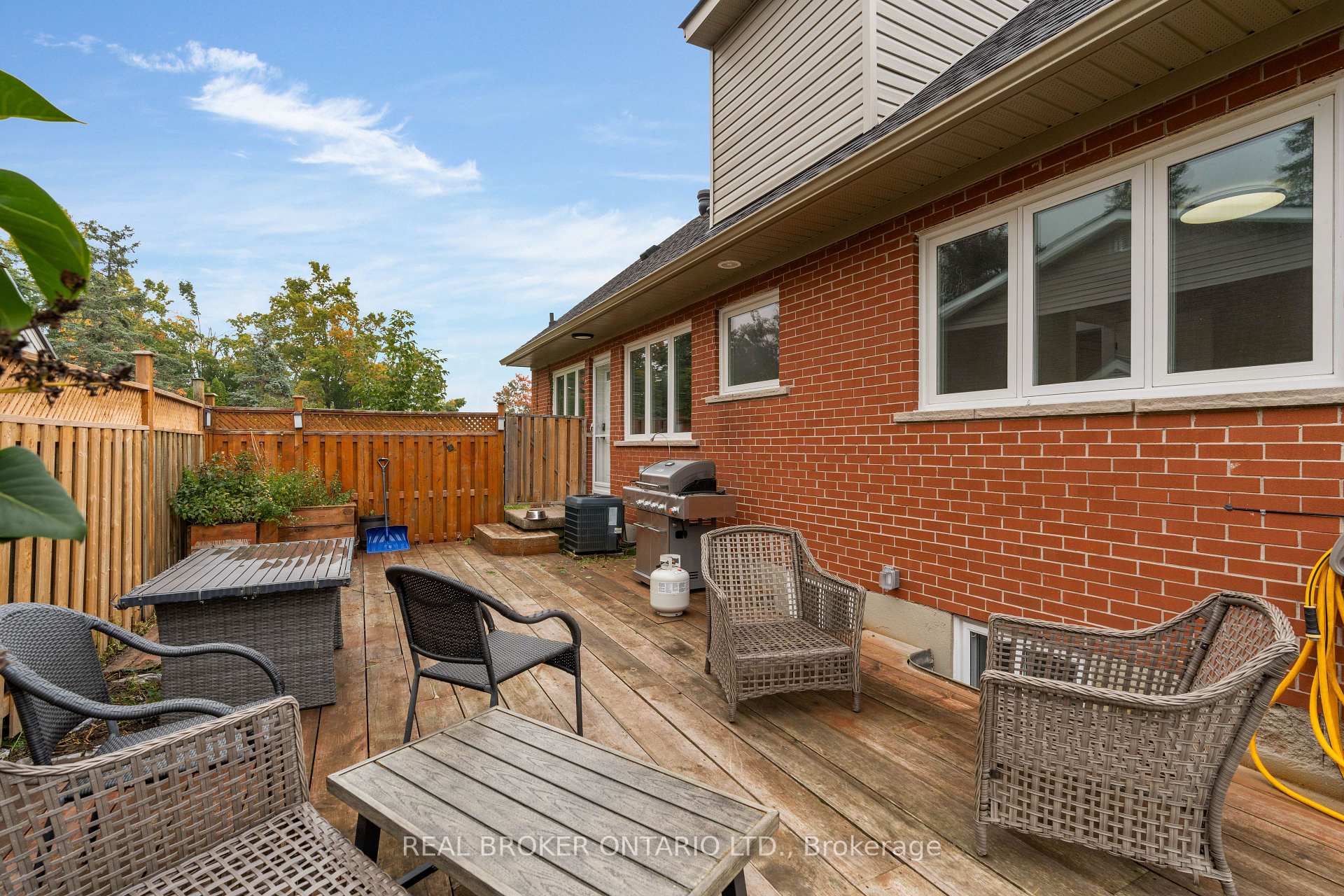 Photo 35 of 106 Brant Street, Orillia — HOMEH