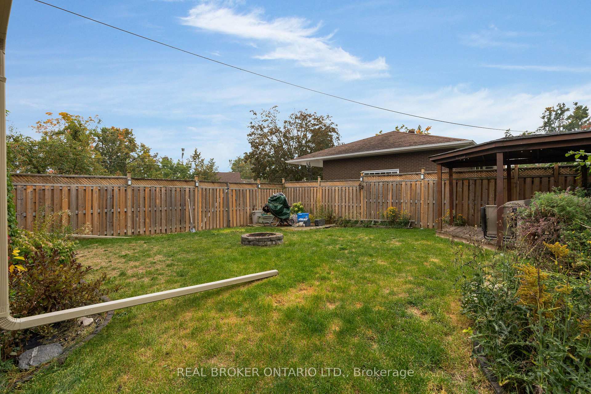 Photo 37 of 106 Brant Street, Orillia — HOMEH