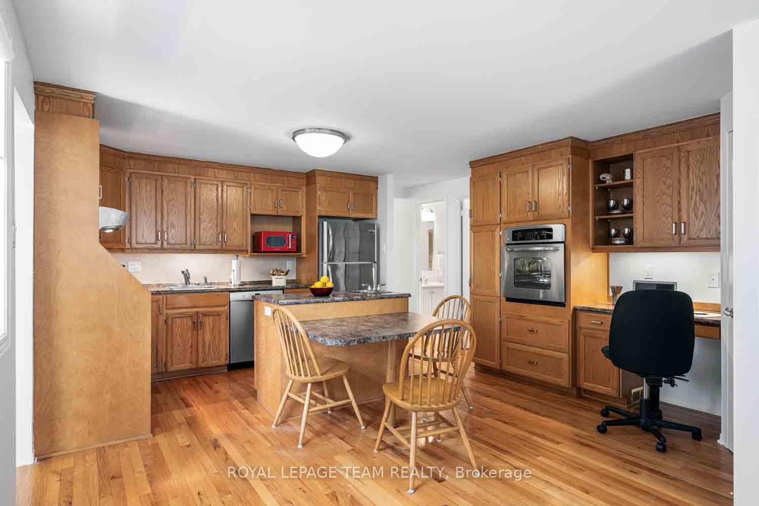 Photo 18 of 940 Beauclaire Drive, Ottawa, Orleans Wood — HOMEH