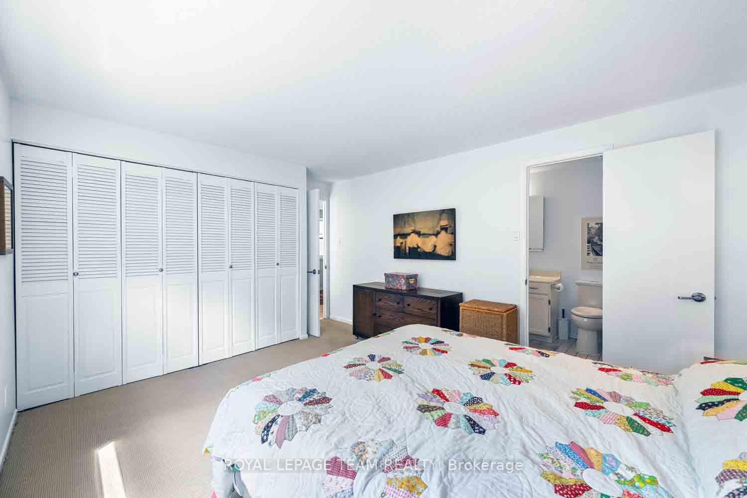 Photo 23 of 940 Beauclaire Drive, Ottawa, Orleans Wood — HOMEH