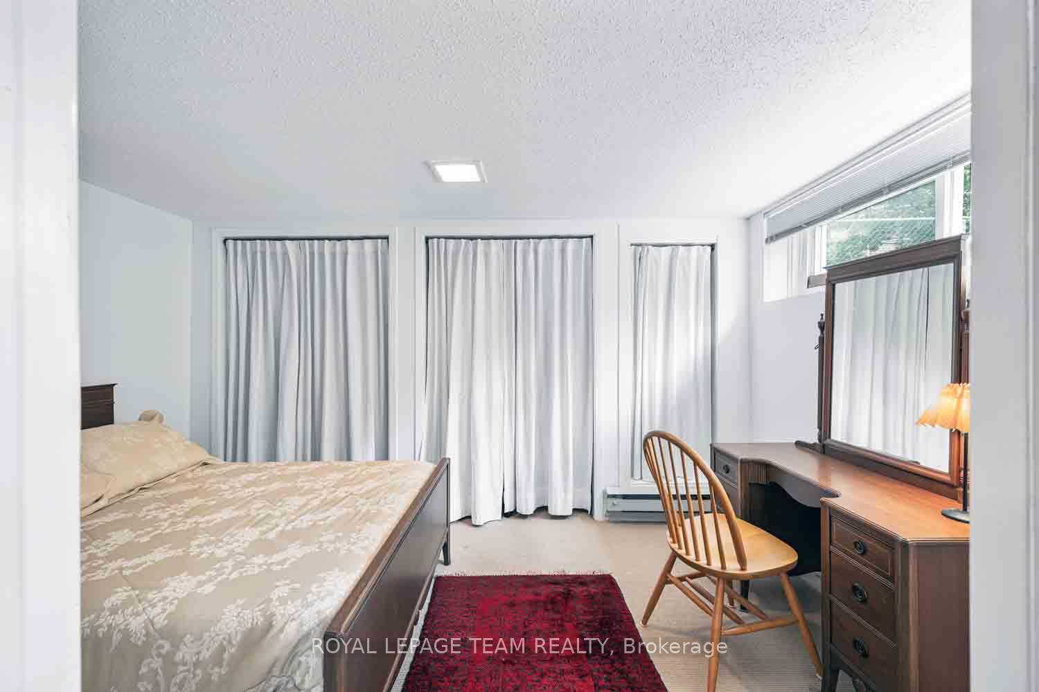 Photo 31 of 940 Beauclaire Drive, Ottawa, Orleans Wood — HOMEH