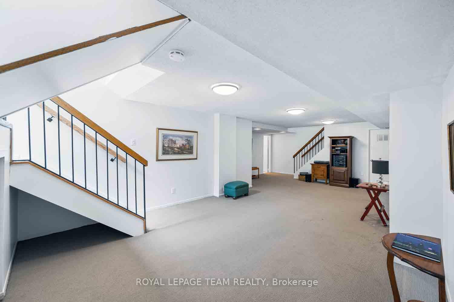 Photo 33 of 940 Beauclaire Drive, Ottawa, Orleans Wood — HOMEH