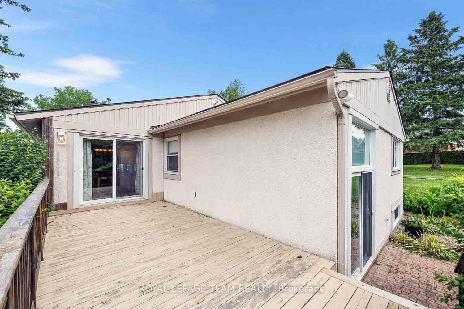 Photo 40 of 940 Beauclaire Drive, Ottawa, Orleans Wood — HOMEH