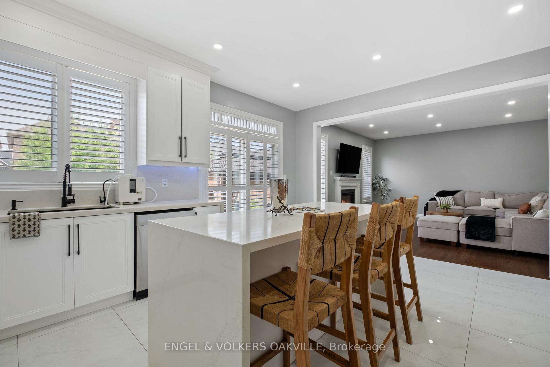 Photo 12 of 157 Sharpe Crescent, New Tecumseth, Tottenham — HOMEH