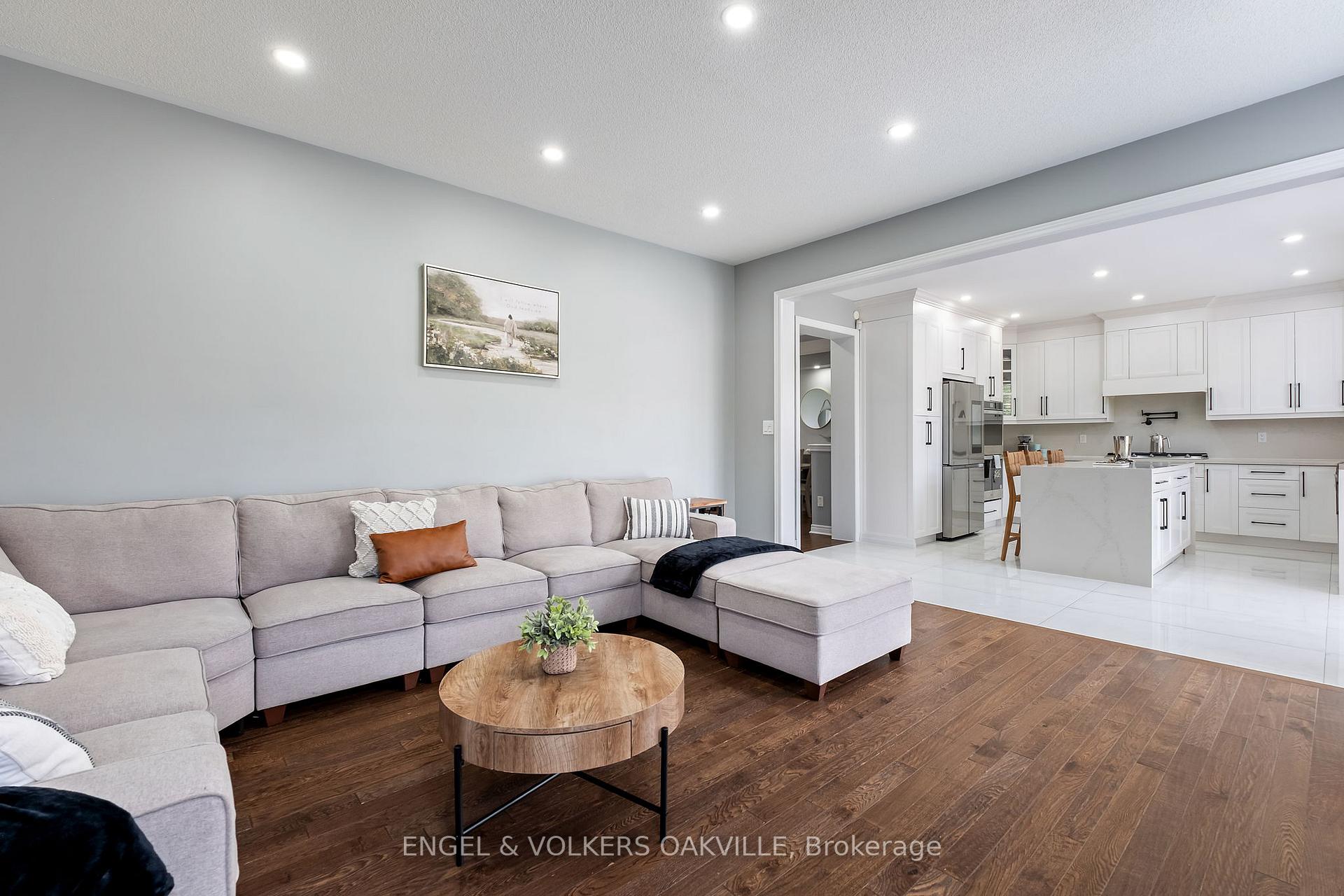 Photo 14 of 157 Sharpe Crescent, New Tecumseth, Tottenham — HOMEH