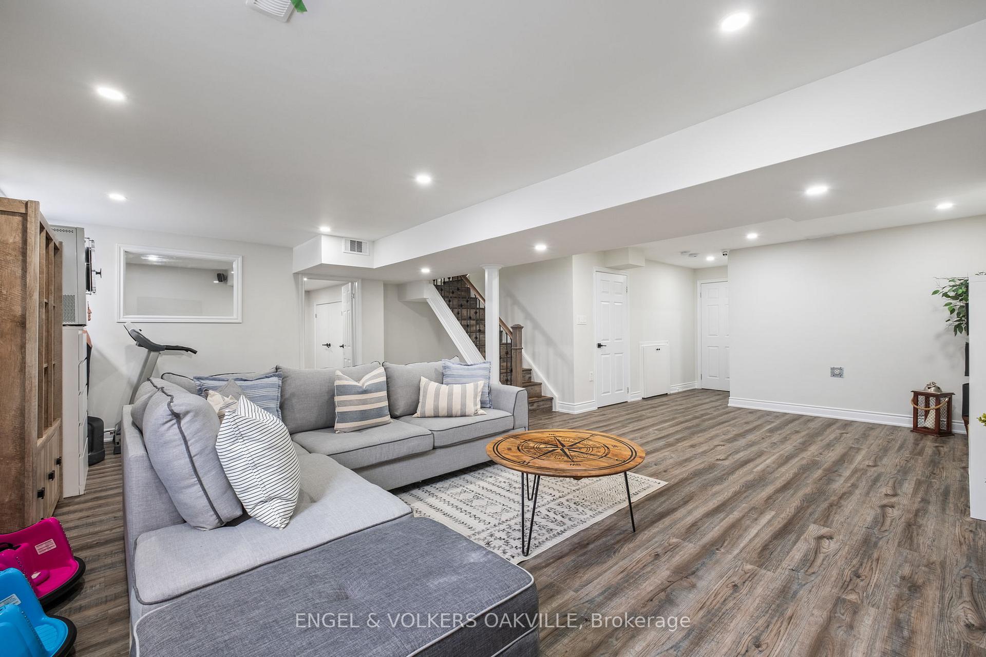 Photo 31 of 157 Sharpe Crescent, New Tecumseth, Tottenham — HOMEH