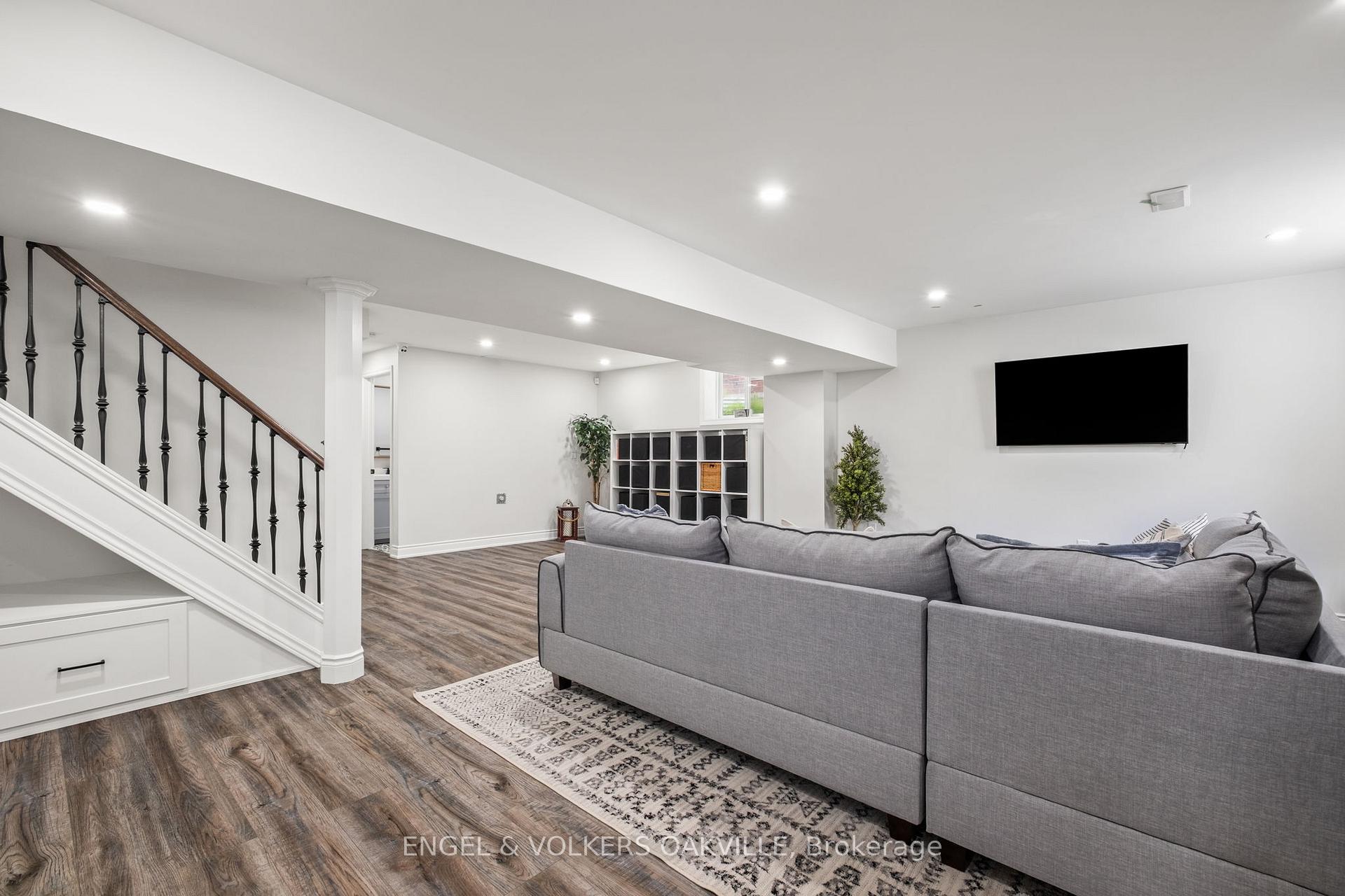 Photo 32 of 157 Sharpe Crescent, New Tecumseth, Tottenham — HOMEH