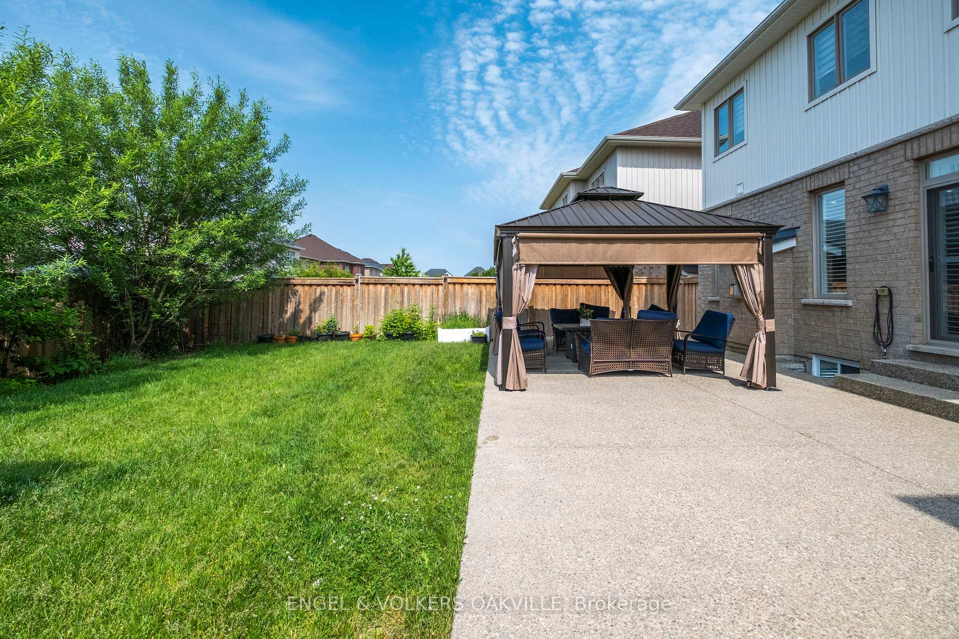 Photo 37 of 157 Sharpe Crescent, New Tecumseth, Tottenham — HOMEH