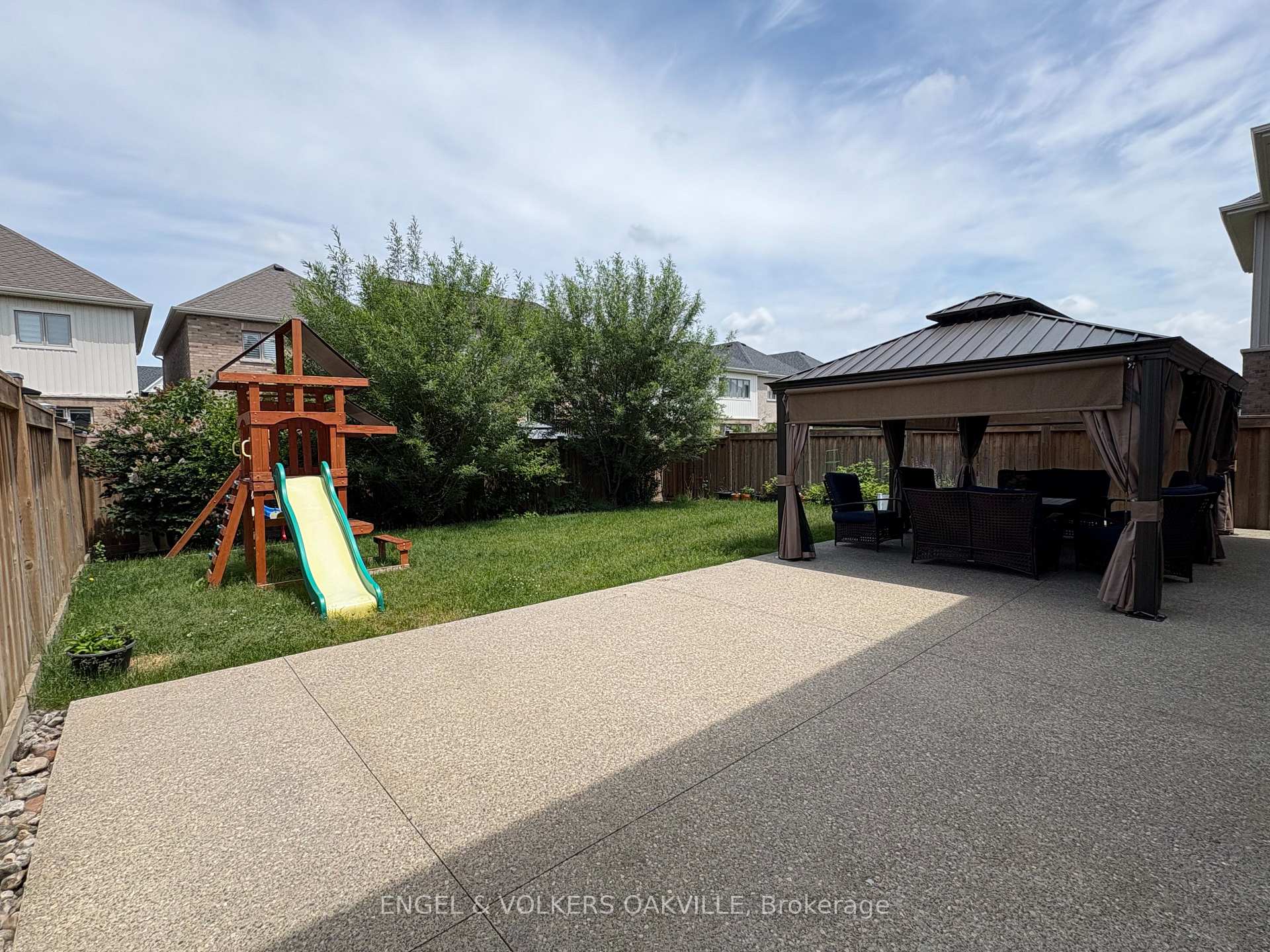 Photo 40 of 157 Sharpe Crescent, New Tecumseth, Tottenham — HOMEH