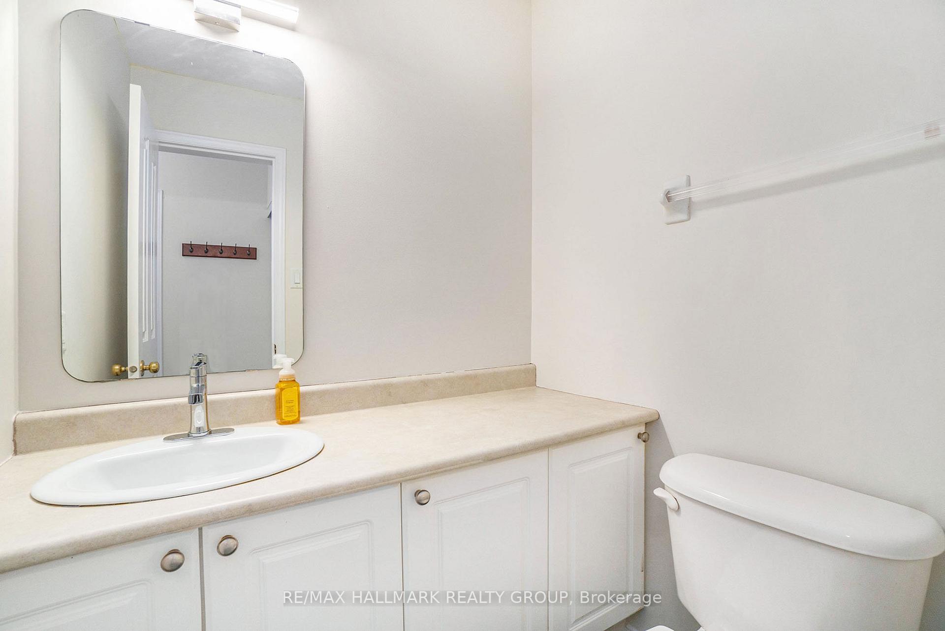 Photo 17 of 2052 Breezewood Street, Ottawa, Springridge/East Village — HOMEH