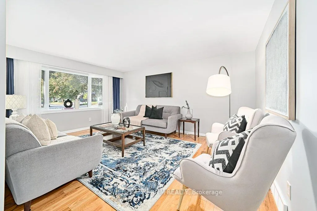 Photo 7 of 657 Balmoral Drive, Oshawa, McLaughlin — HOMEH