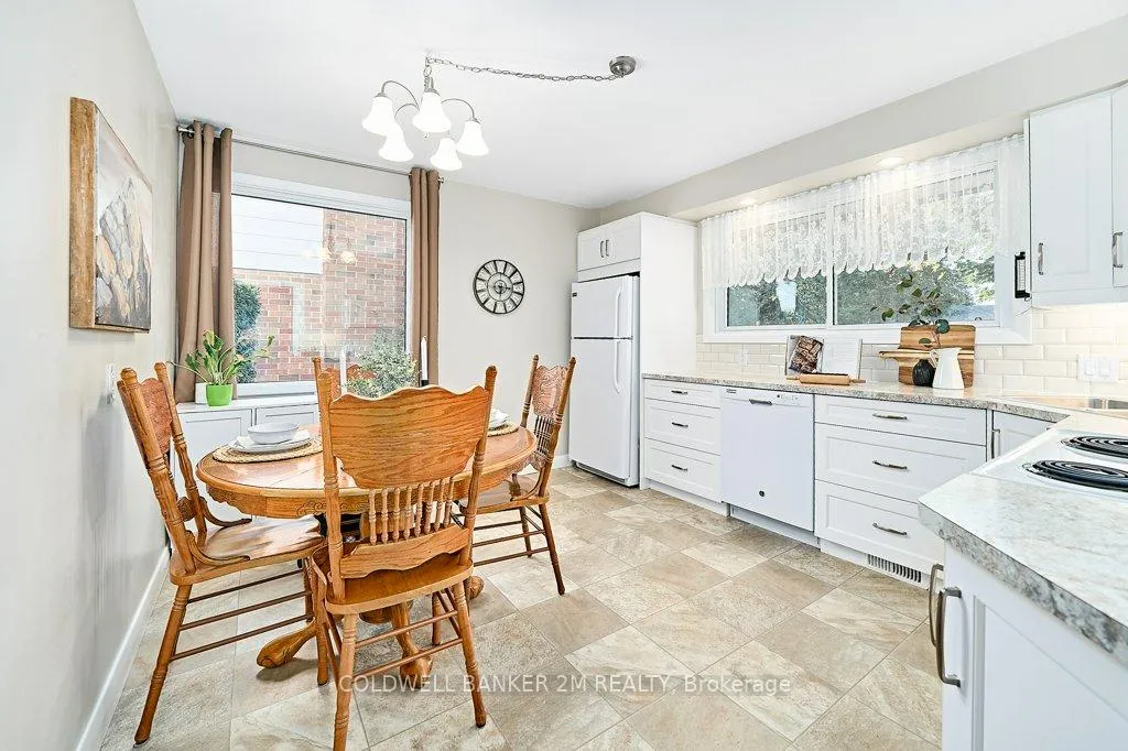 Photo 15 of 657 Balmoral Drive, Oshawa, McLaughlin — HOMEH