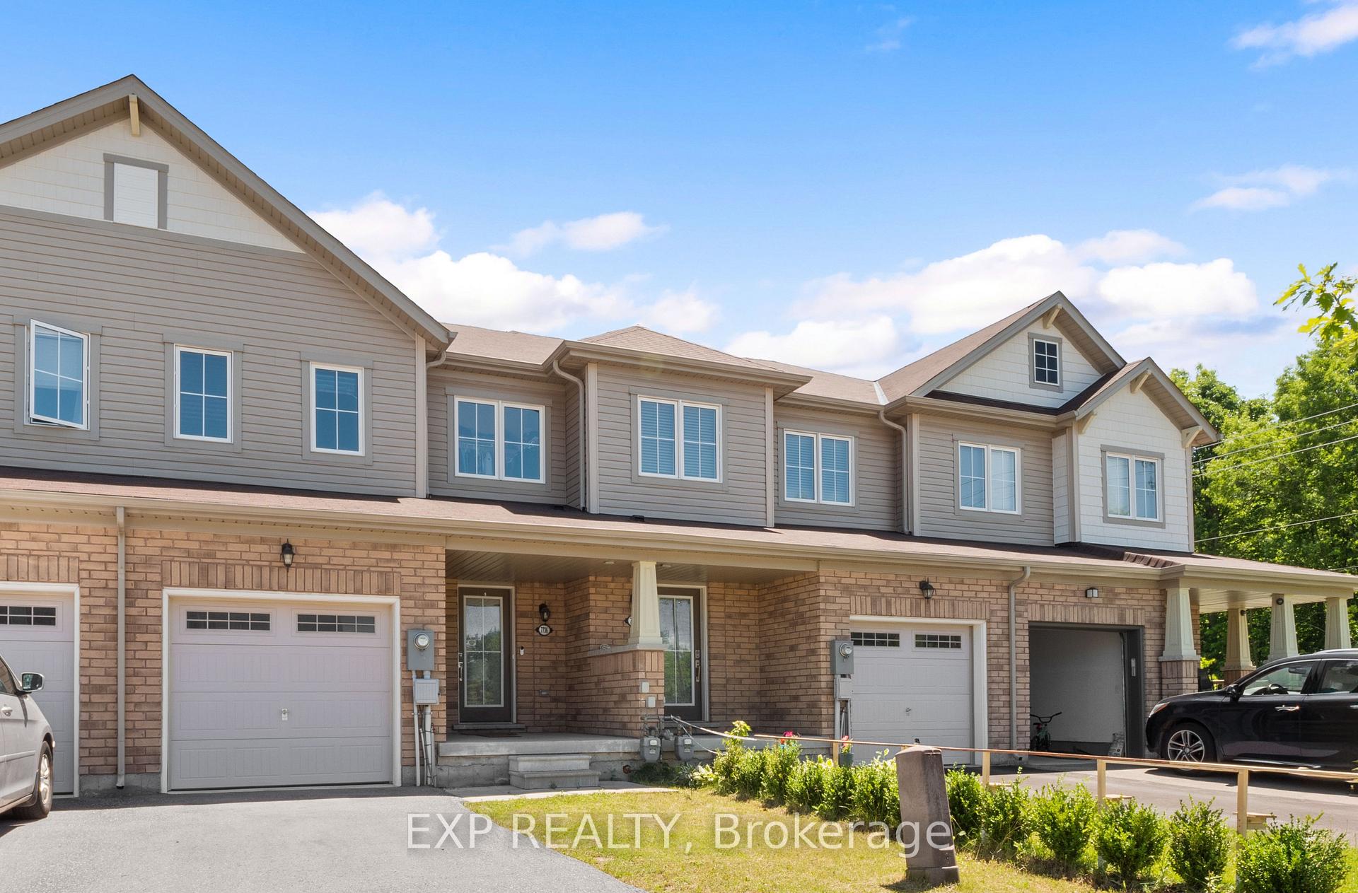 Photo 1 of 7736 White Pine Crescent, Niagara Falls, Brown — HOMEH