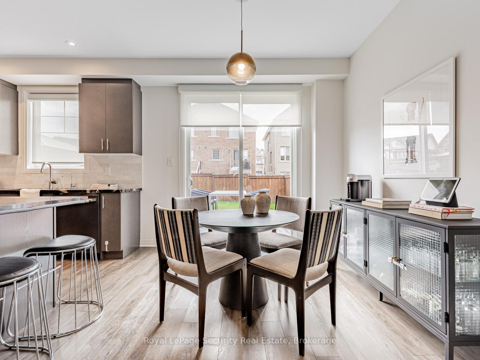 Photo 9 of 98 Casserley Crescent, New Tecumseth, Tottenham — HOMEH