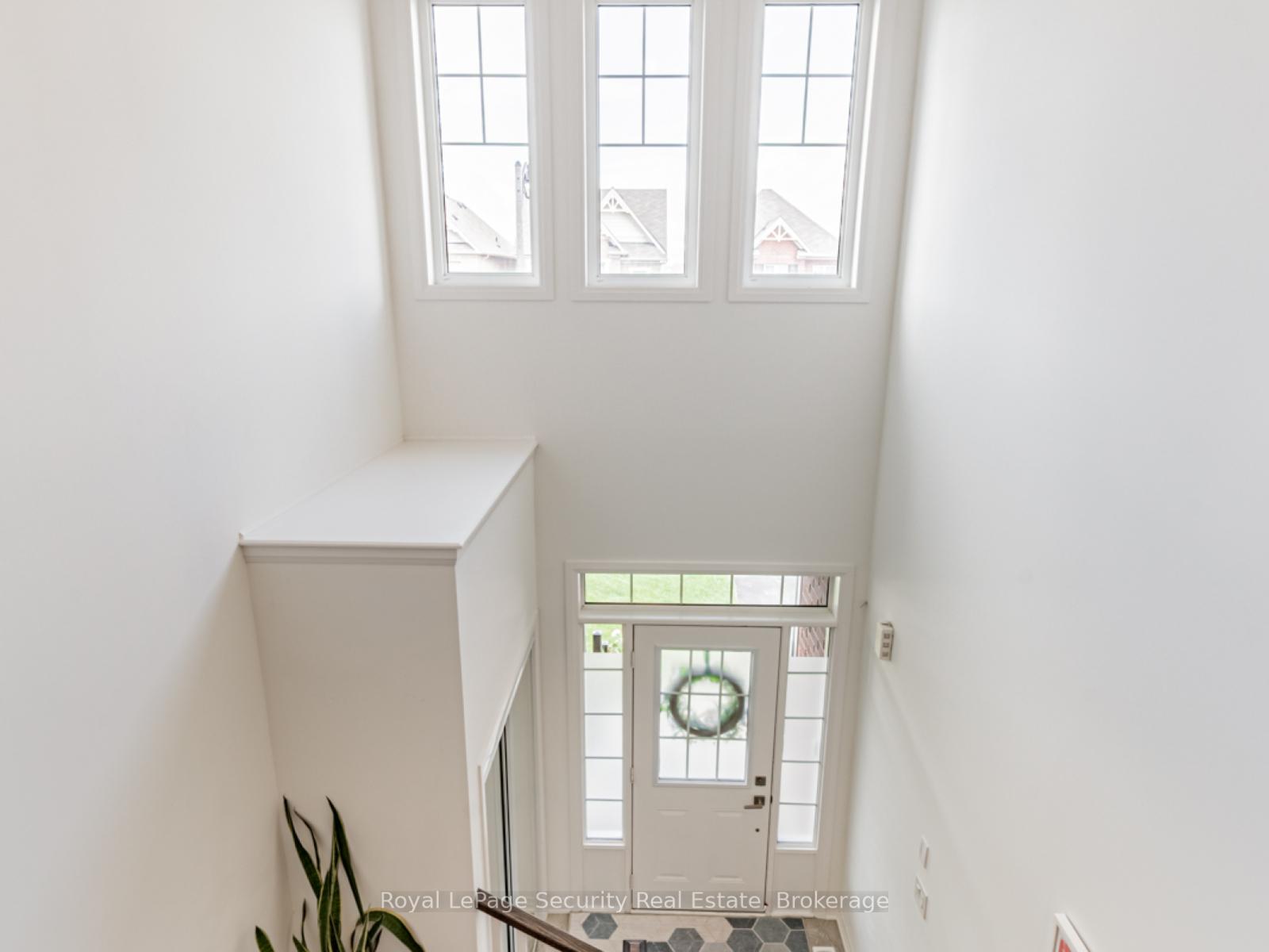 Photo 15 of 98 Casserley Crescent, New Tecumseth, Tottenham — HOMEH