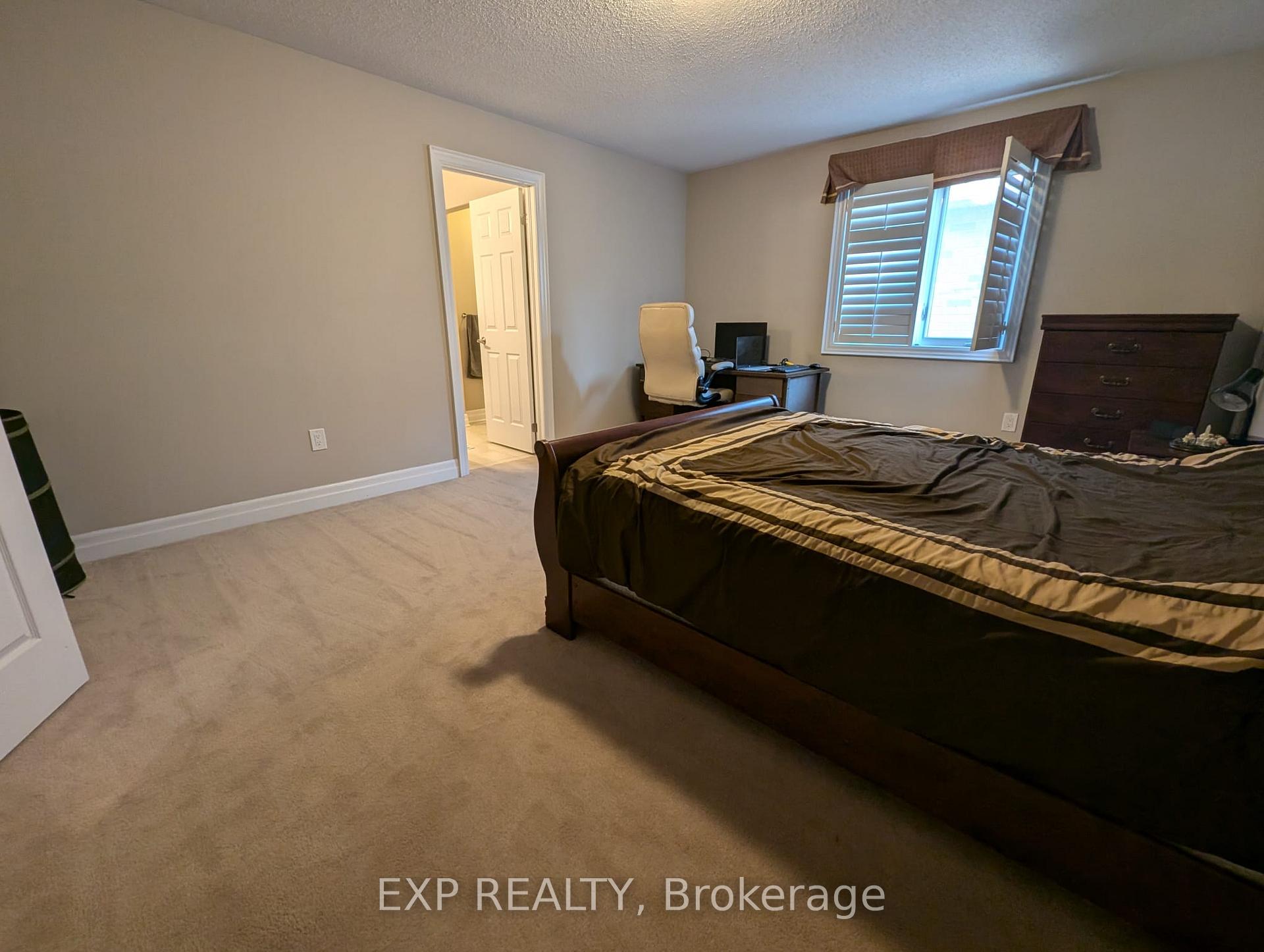 Photo 13 of 447 Wettlaufer Terrace, Milton, Scott — HOMEH