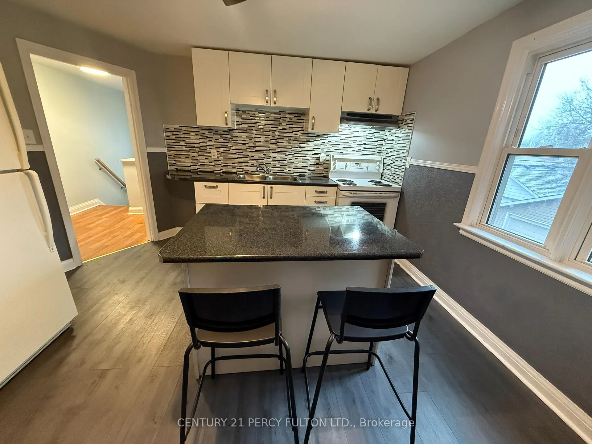 Photo 3 of 248 Toronto Avenue, Oshawa, Central — HOMEH