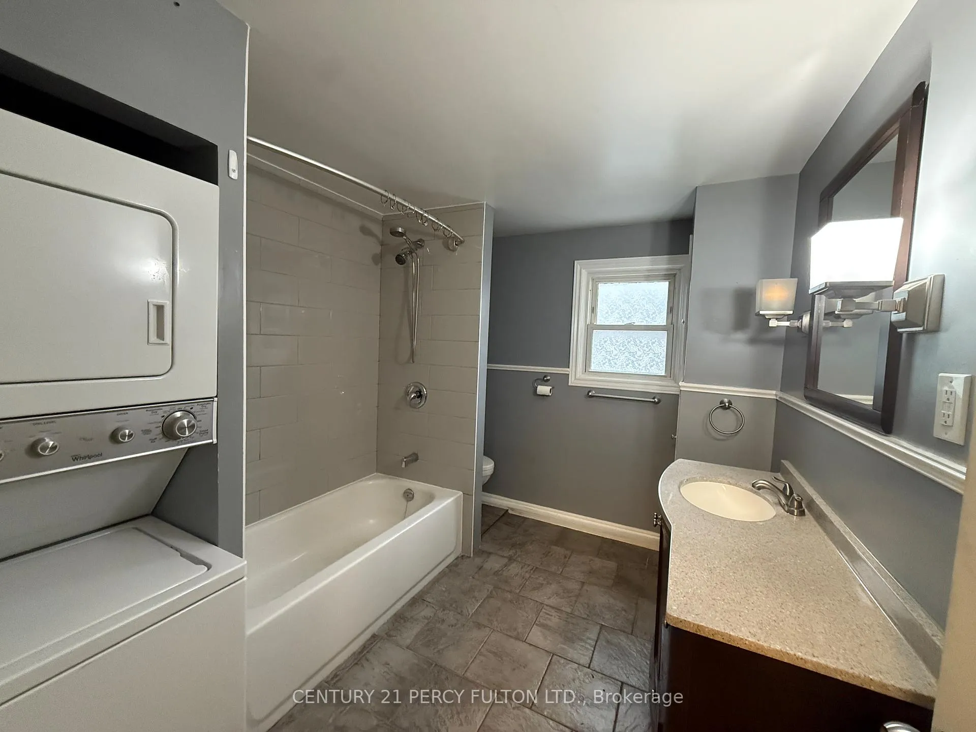 Photo 9 of 248 Toronto Avenue, Oshawa, Central — HOMEH