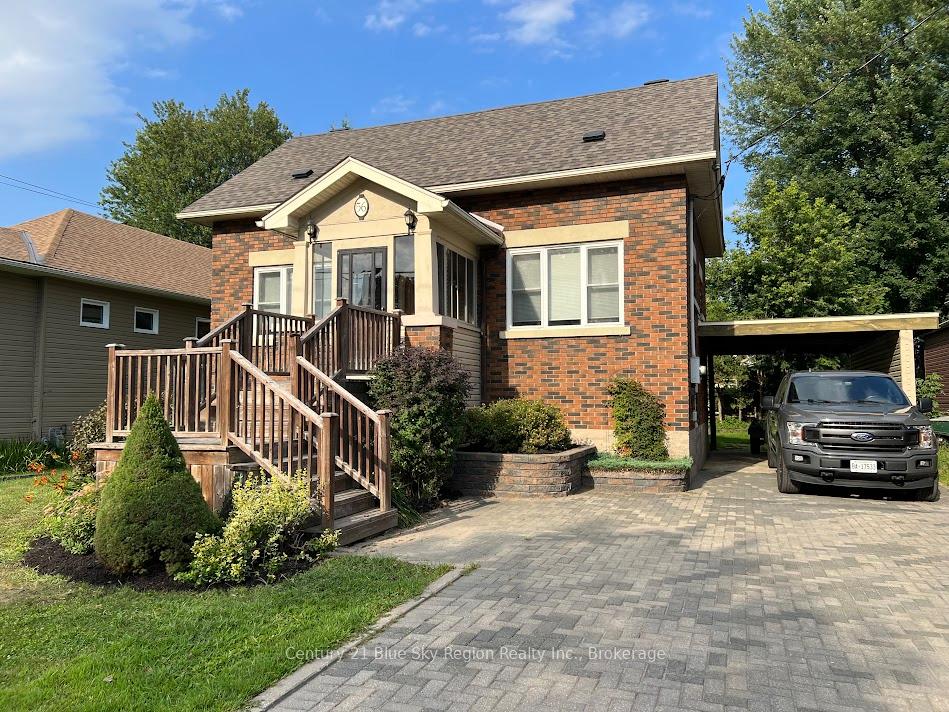Photo 1 of 56 Whitney Avenue, North Bay, Ferris — HOMEH