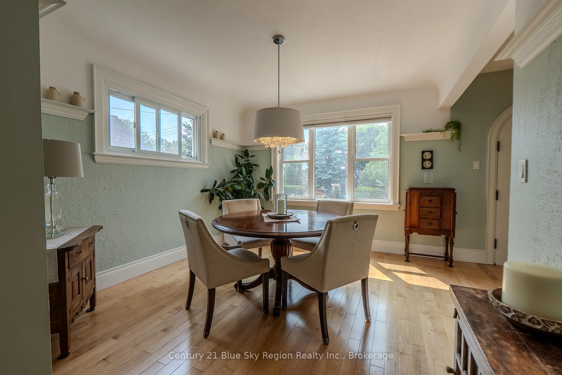Photo 12 of 56 Whitney Avenue, North Bay, Ferris — HOMEH