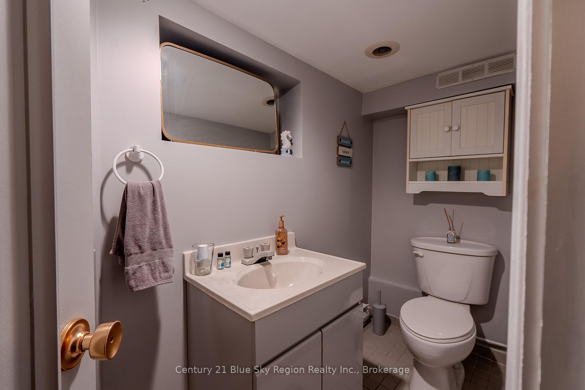 Photo 25 of 56 Whitney Avenue, North Bay, Ferris — HOMEH
