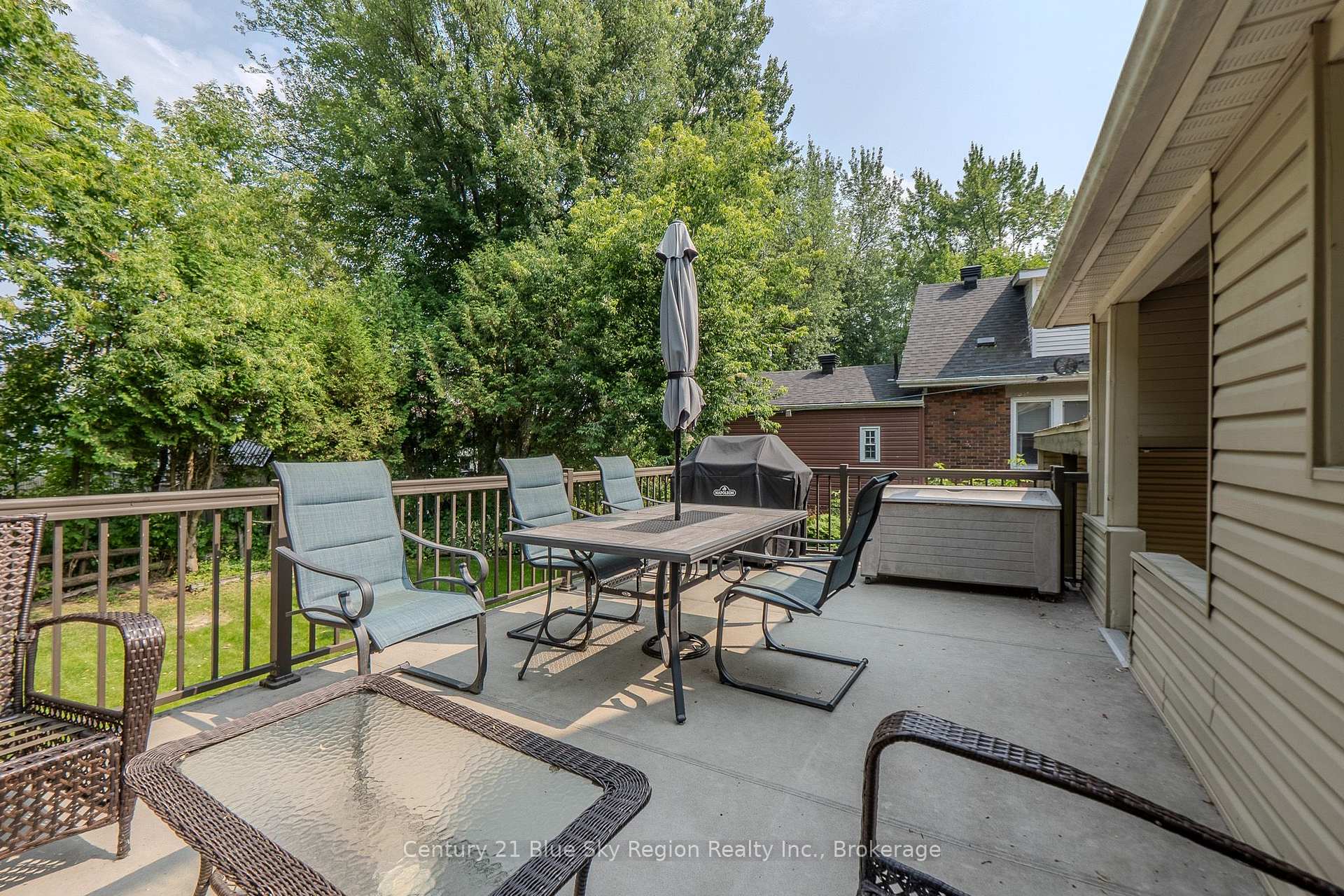 Photo 30 of 56 Whitney Avenue, North Bay, Ferris — HOMEH