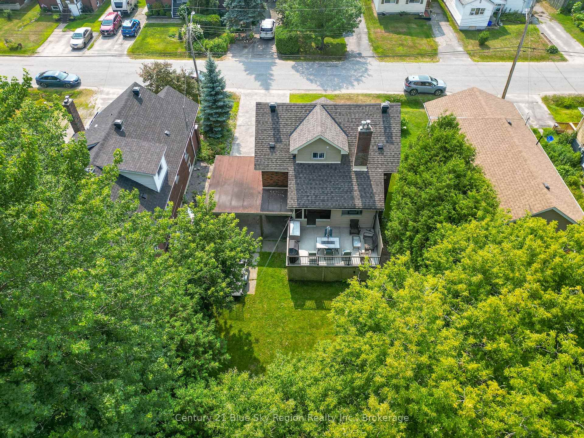 Photo 31 of 56 Whitney Avenue, North Bay, Ferris — HOMEH
