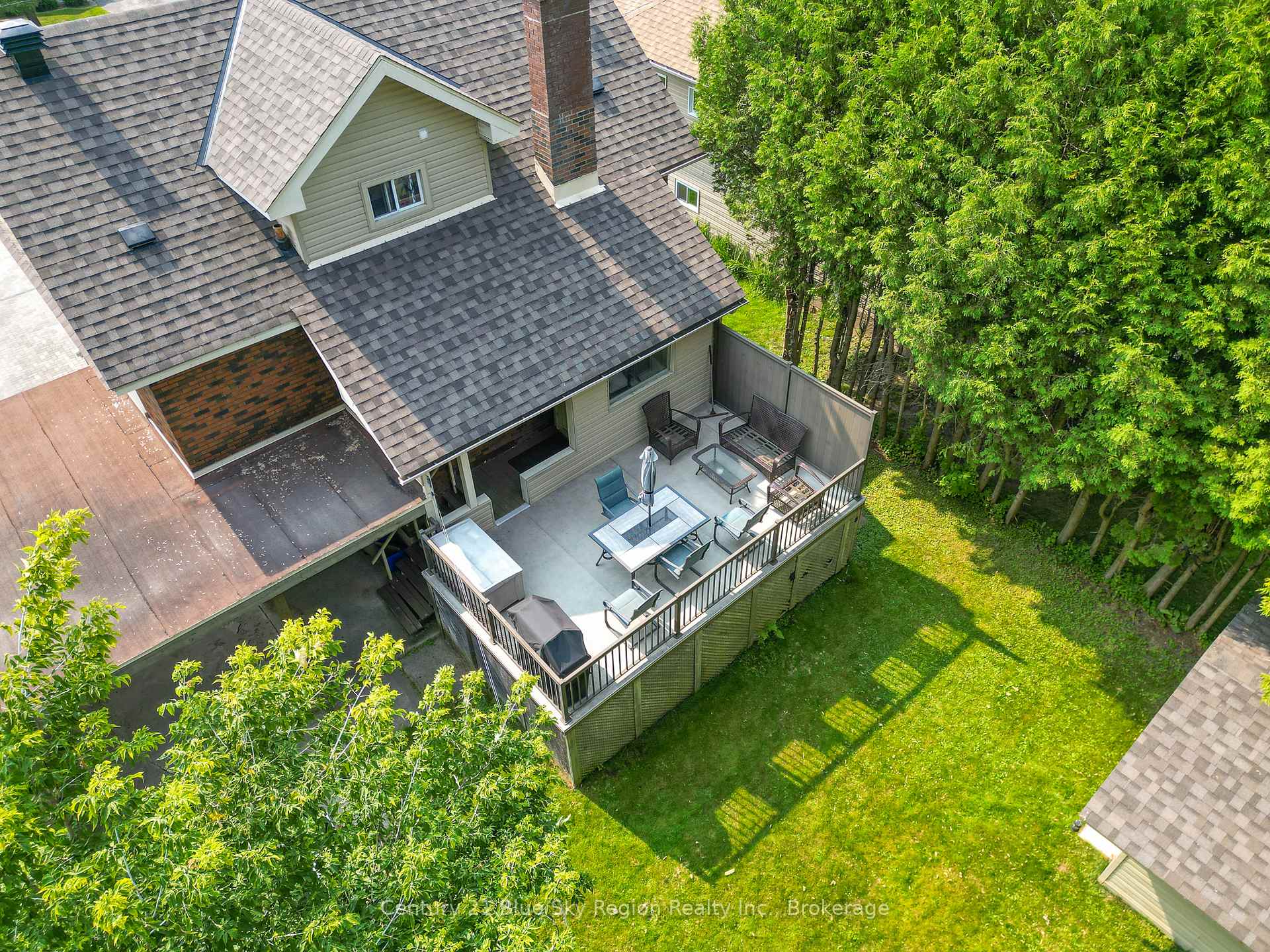 Photo 32 of 56 Whitney Avenue, North Bay, Ferris — HOMEH