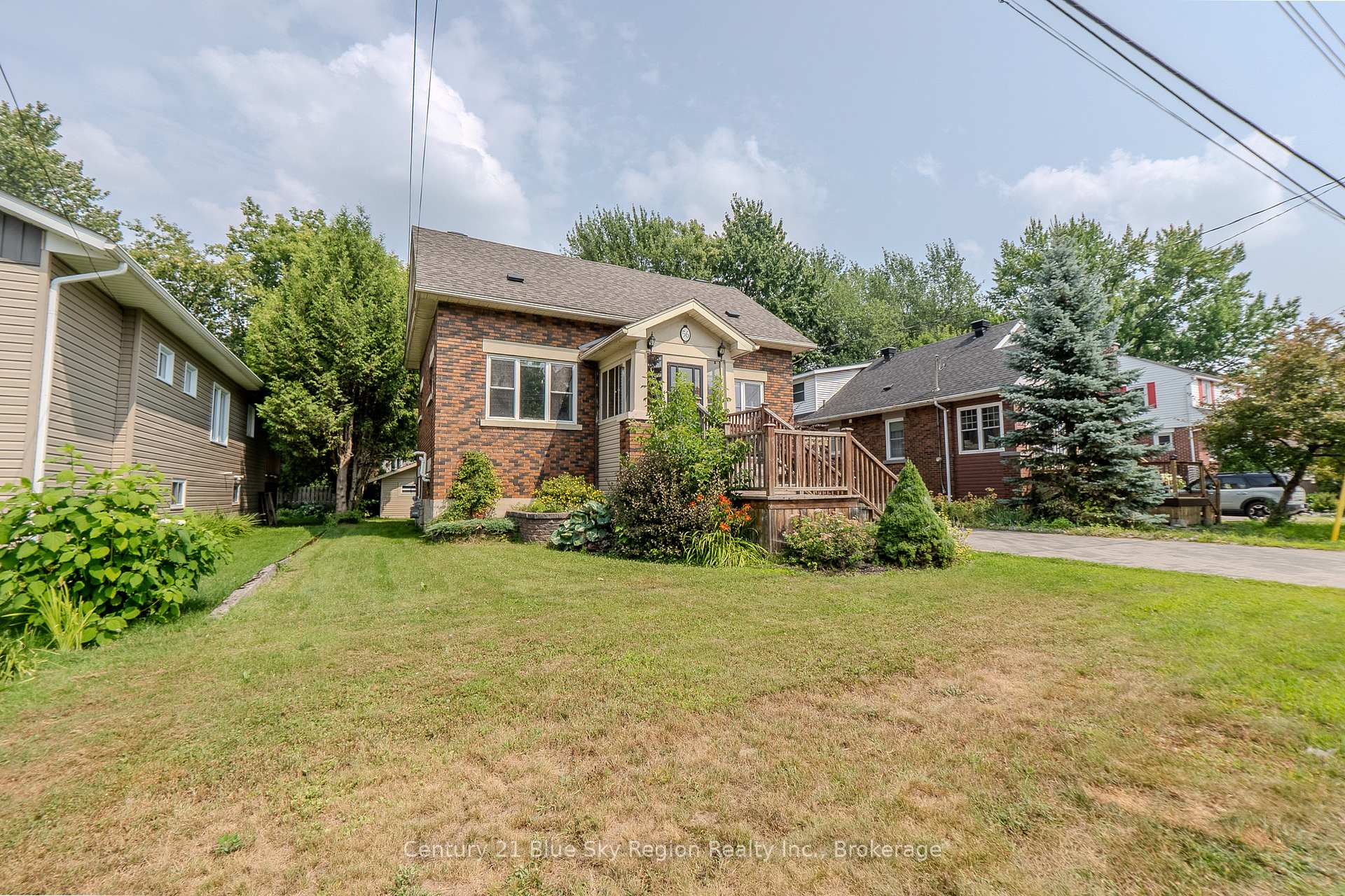 Photo 35 of 56 Whitney Avenue, North Bay, Ferris — HOMEH