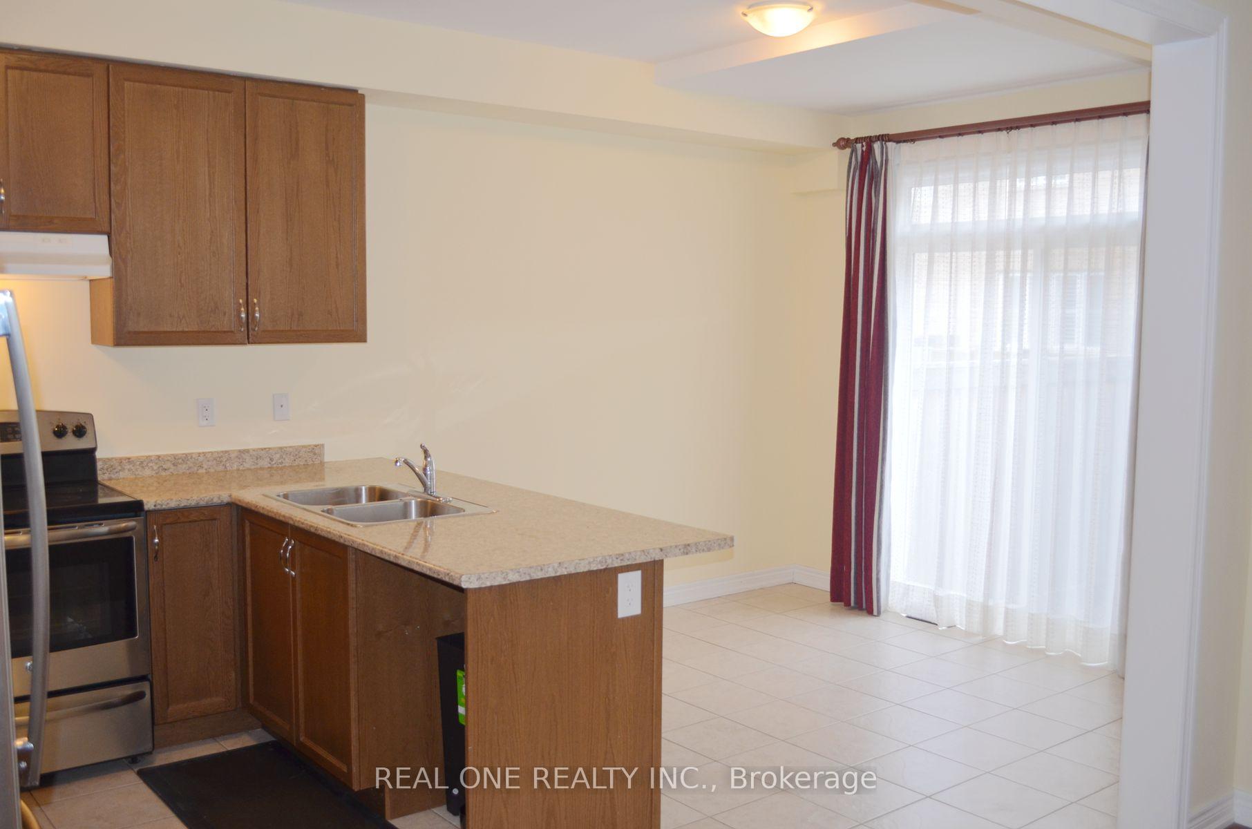 Photo 3 of 21 Hyacinth Street, Markham, Wismer — HOMEH