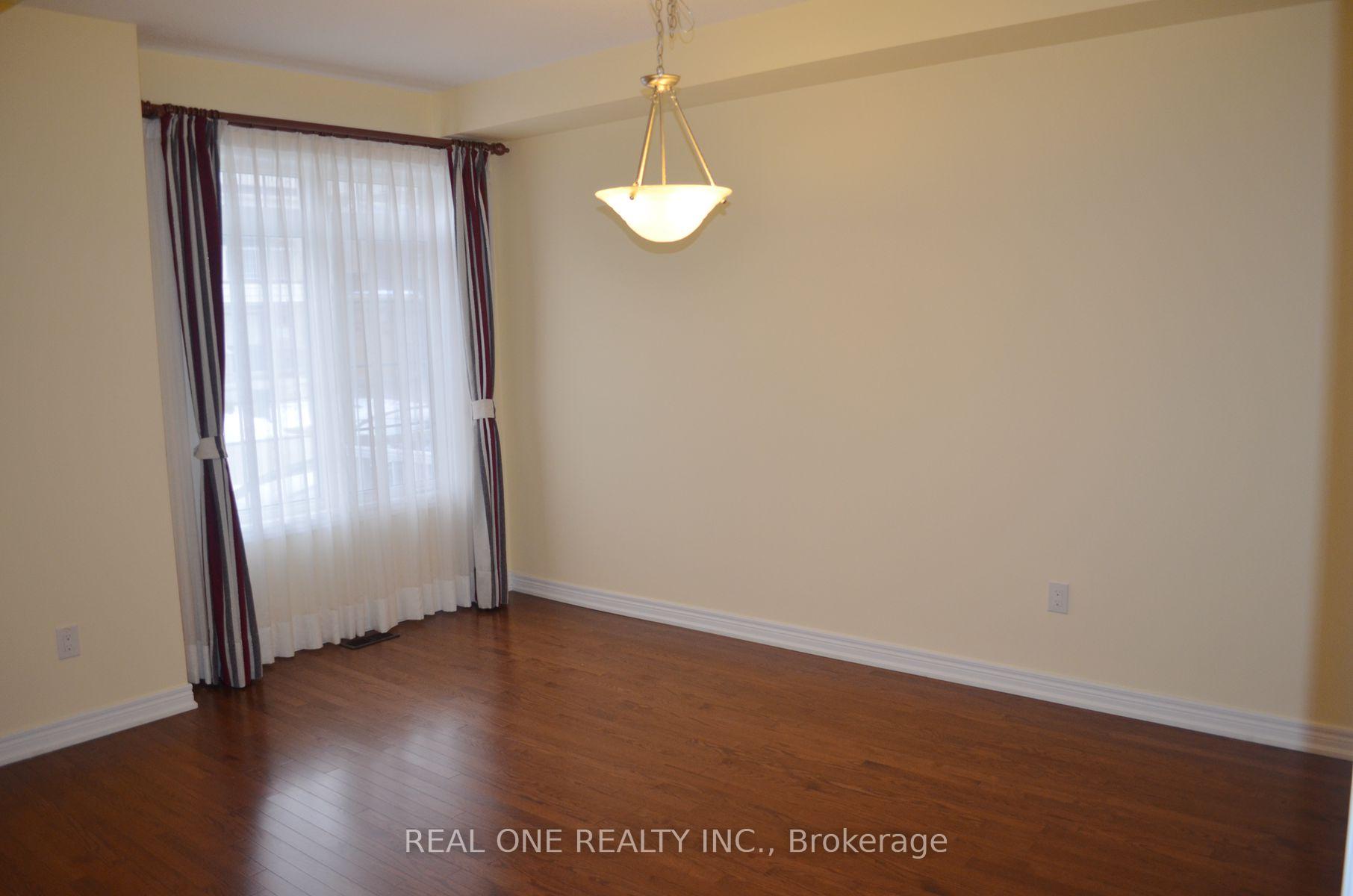 Photo 6 of 21 Hyacinth Street, Markham, Wismer — HOMEH
