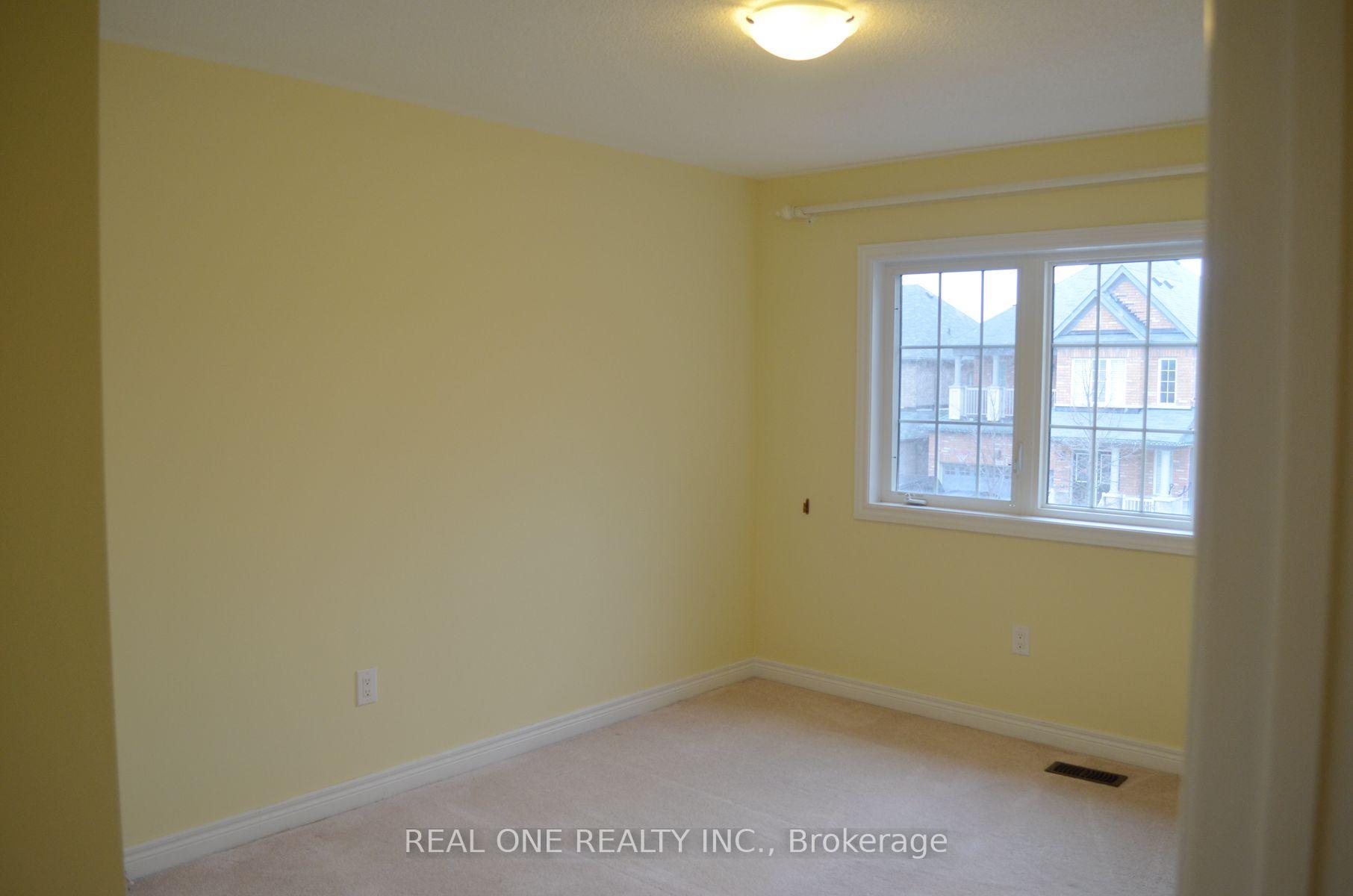 Photo 11 of 21 Hyacinth Street, Markham, Wismer — HOMEH