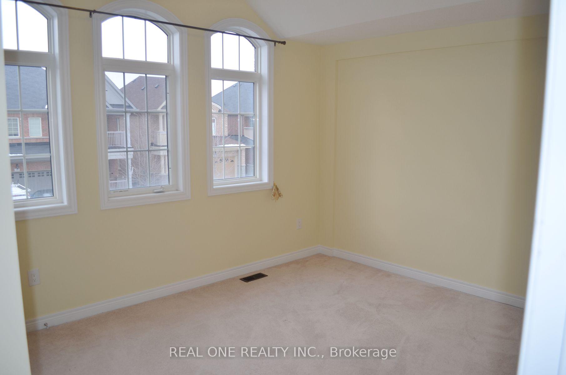 Photo 13 of 21 Hyacinth Street, Markham, Wismer — HOMEH