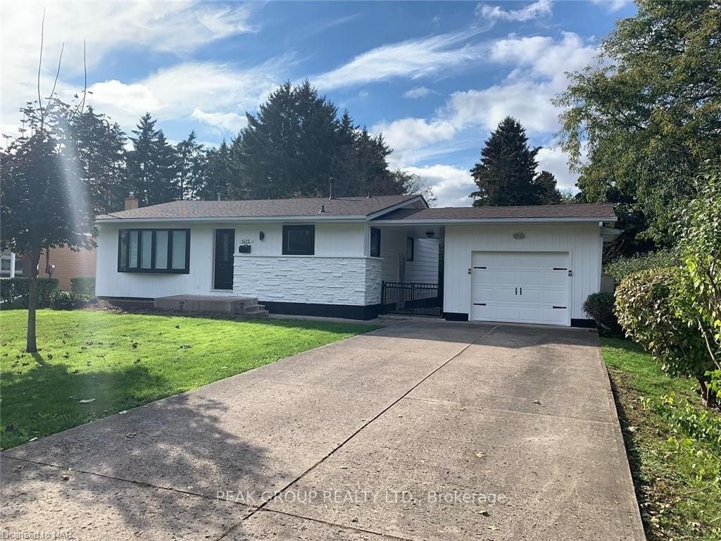 Photo 1 of 1472 Station Street, Pelham, Fonthill — HOMEH