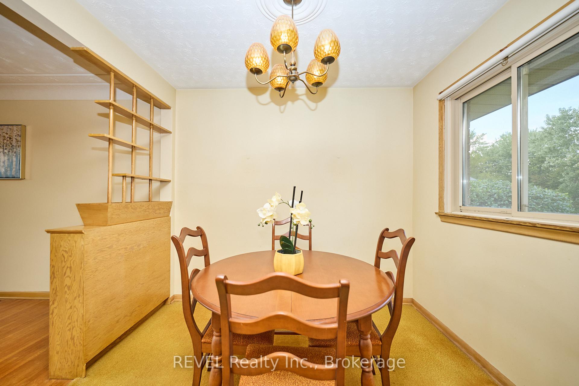 Photo 10 of 8580 Champlain Drive, Niagara Falls, Chippawa — HOMEH