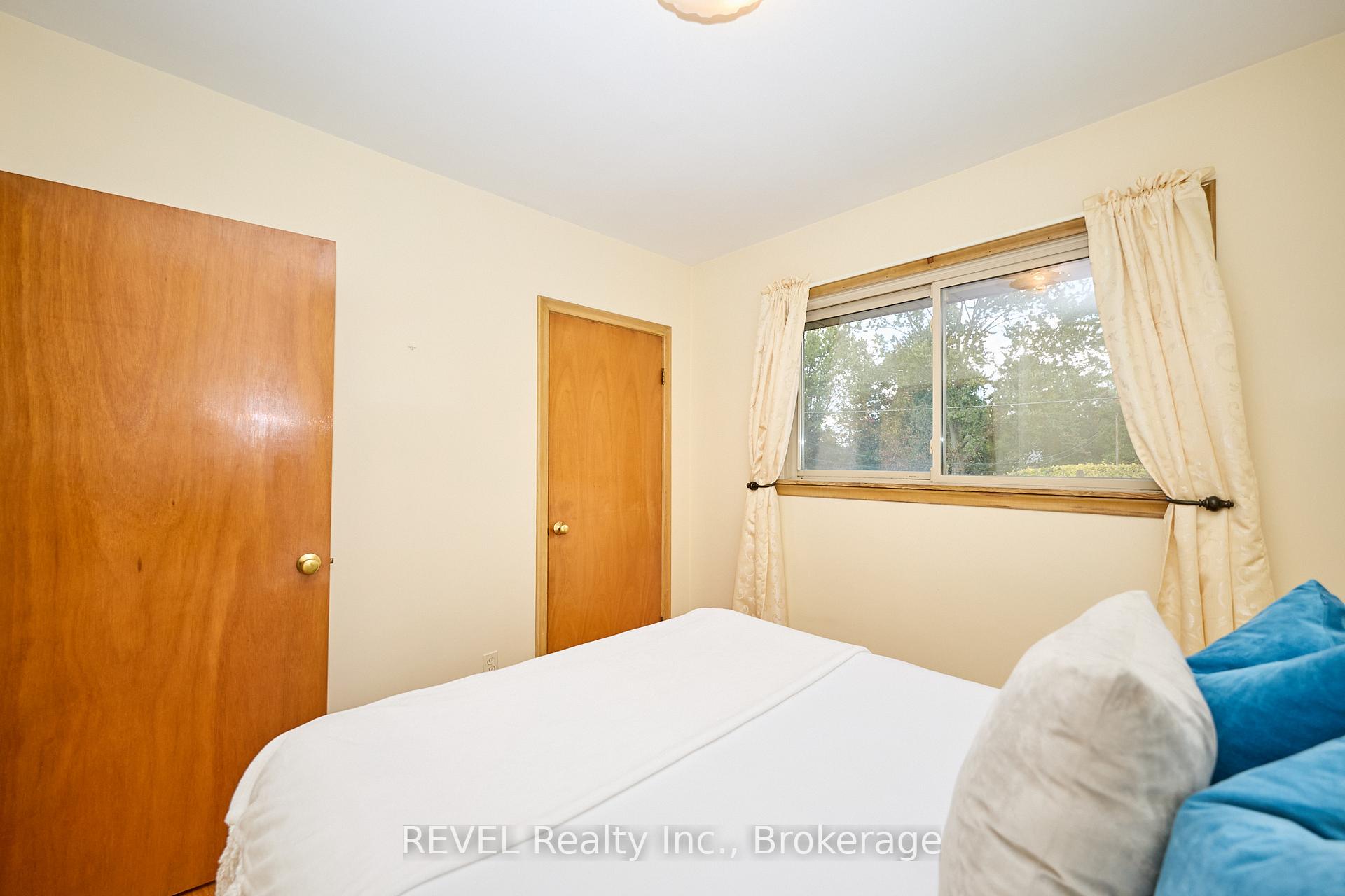 Photo 19 of 8580 Champlain Drive, Niagara Falls, Chippawa — HOMEH