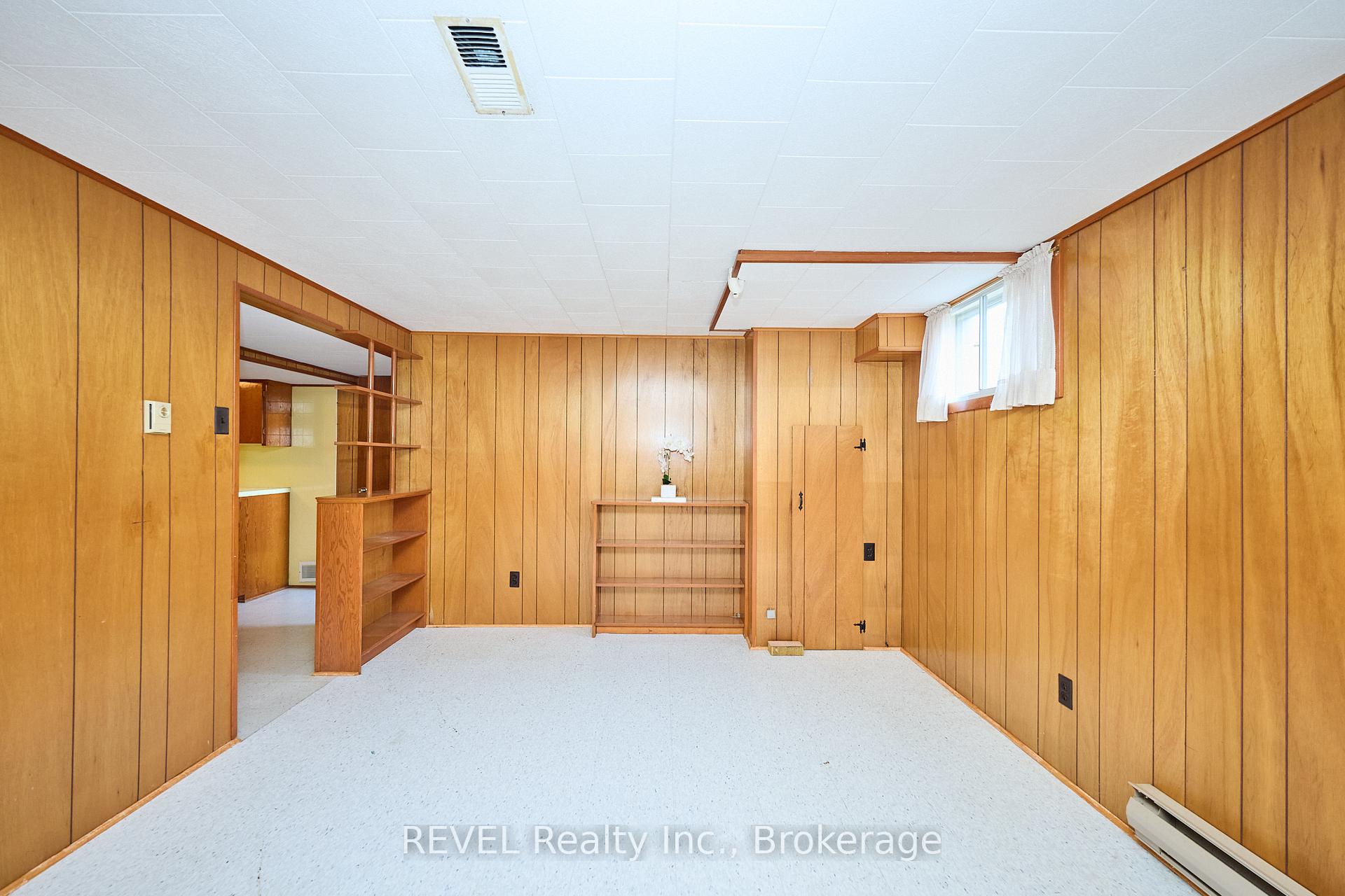 Photo 28 of 8580 Champlain Drive, Niagara Falls, Chippawa — HOMEH